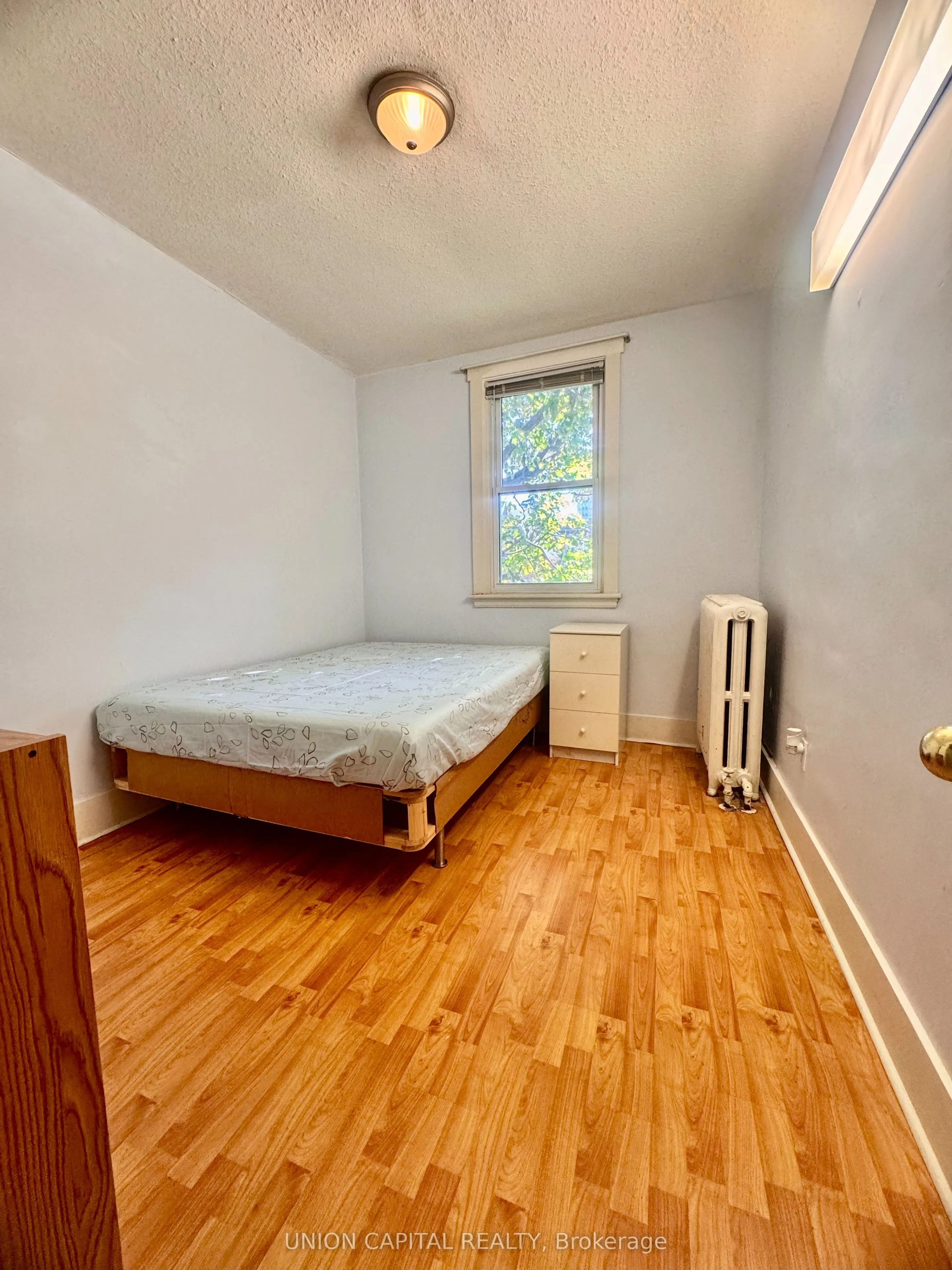 285 King Street W, #24