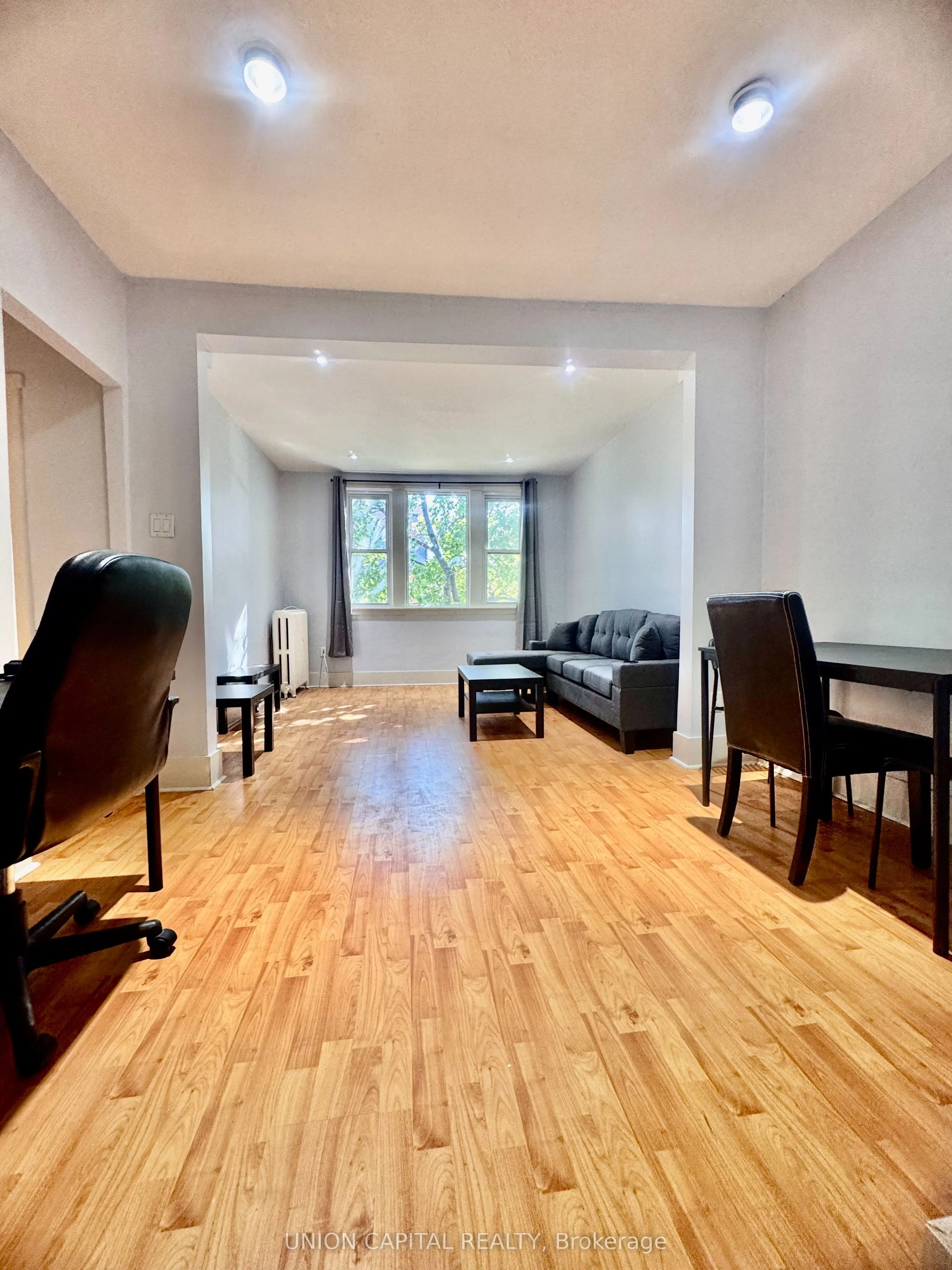 285 King Street W, #24