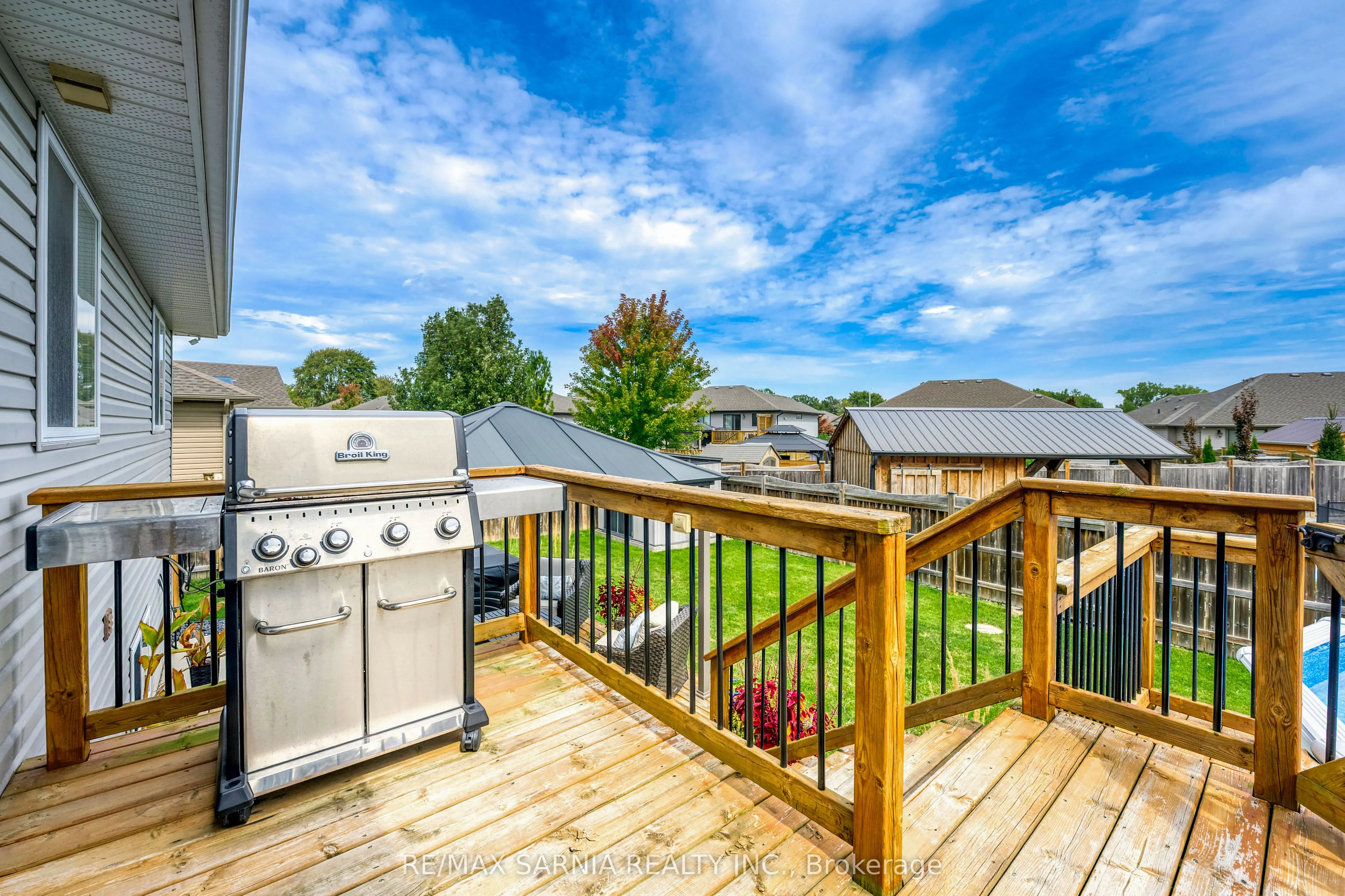 699 BENTINCK Drive