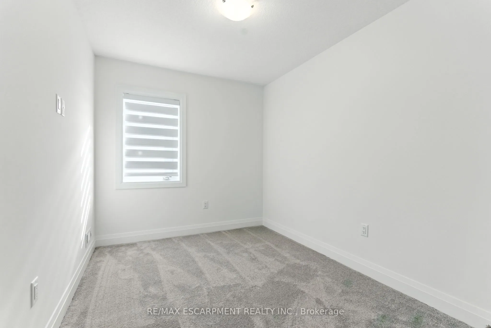 4 Clear Valley Lane