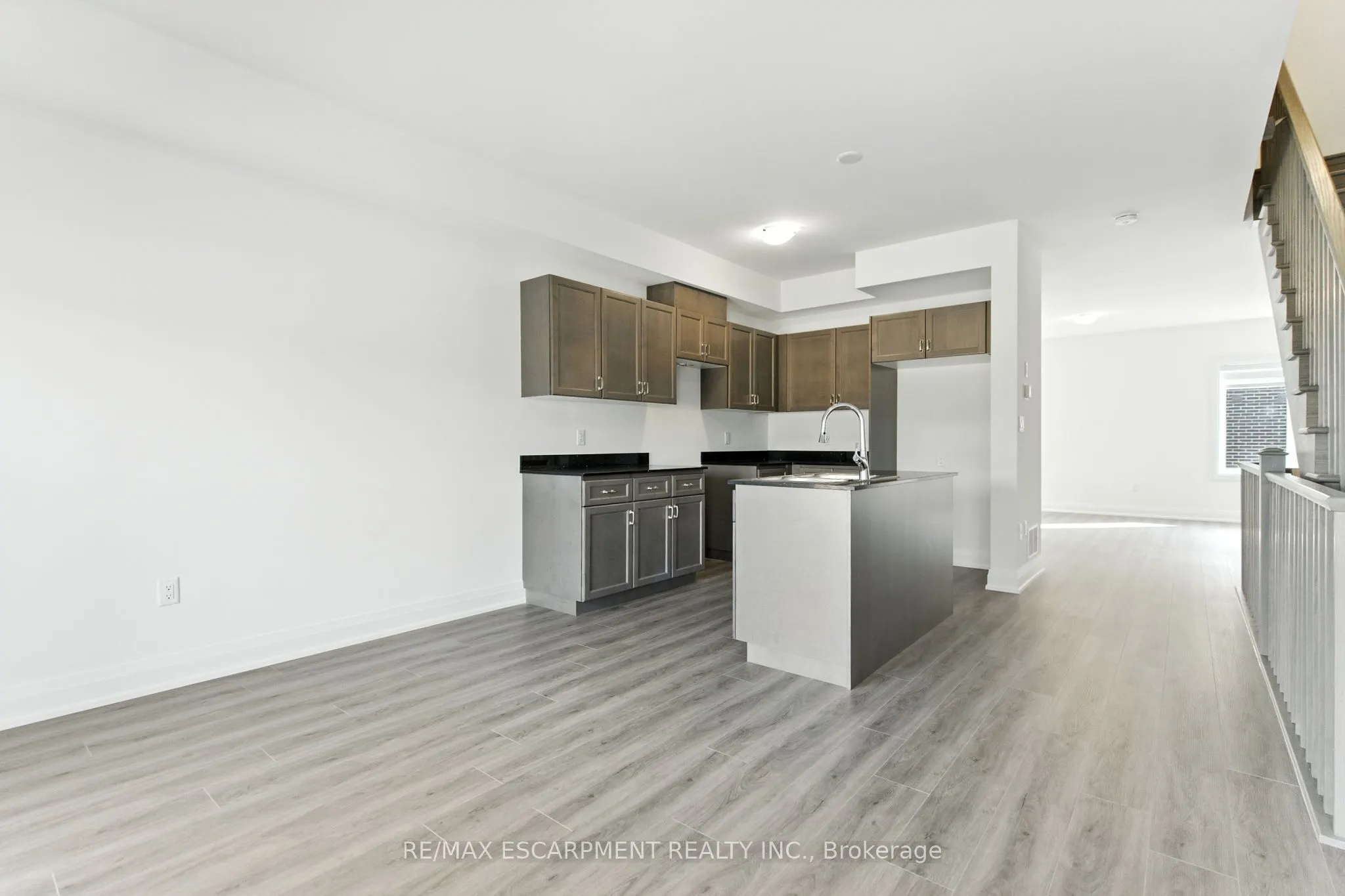 4 Clear Valley Lane