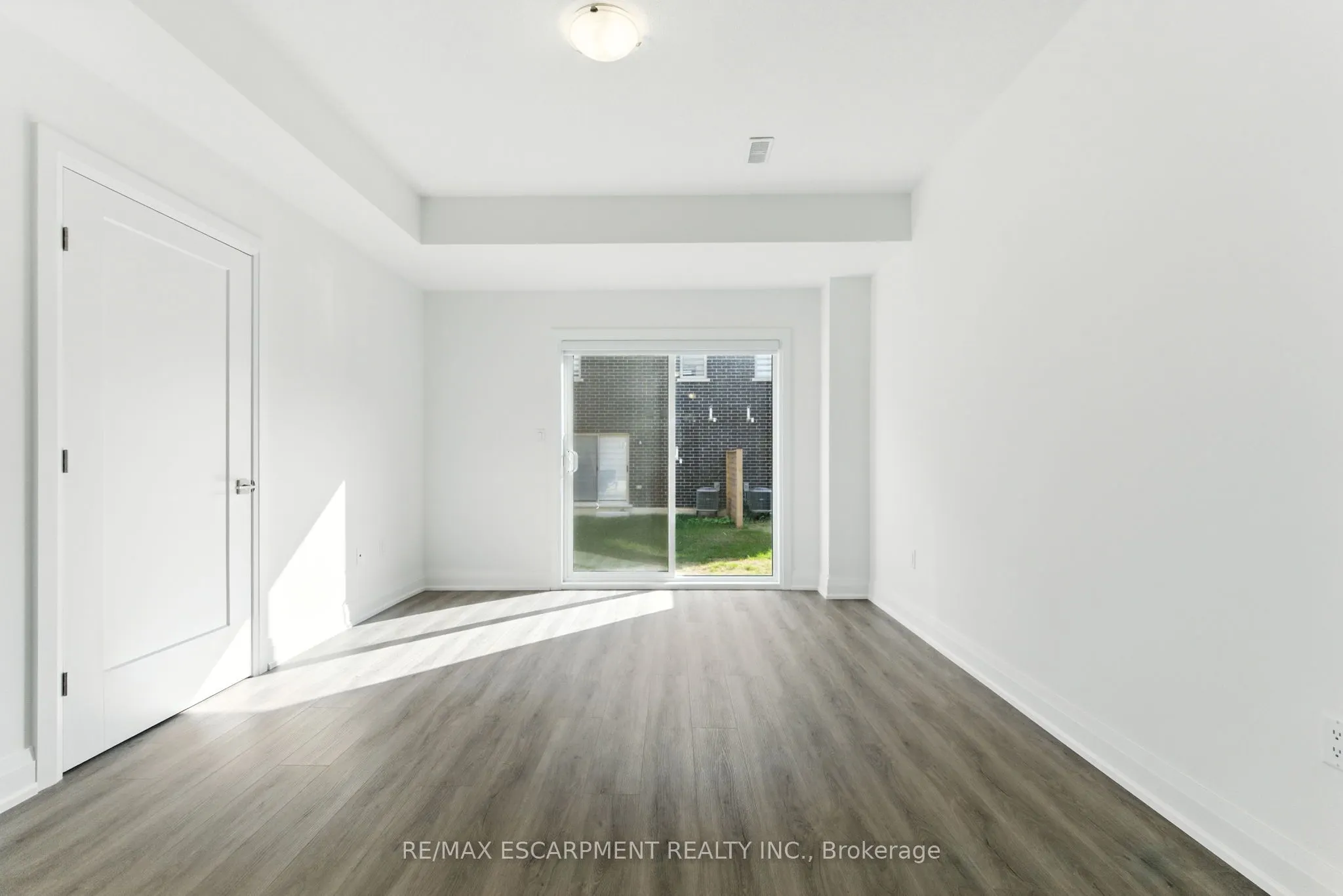4 Clear Valley Lane