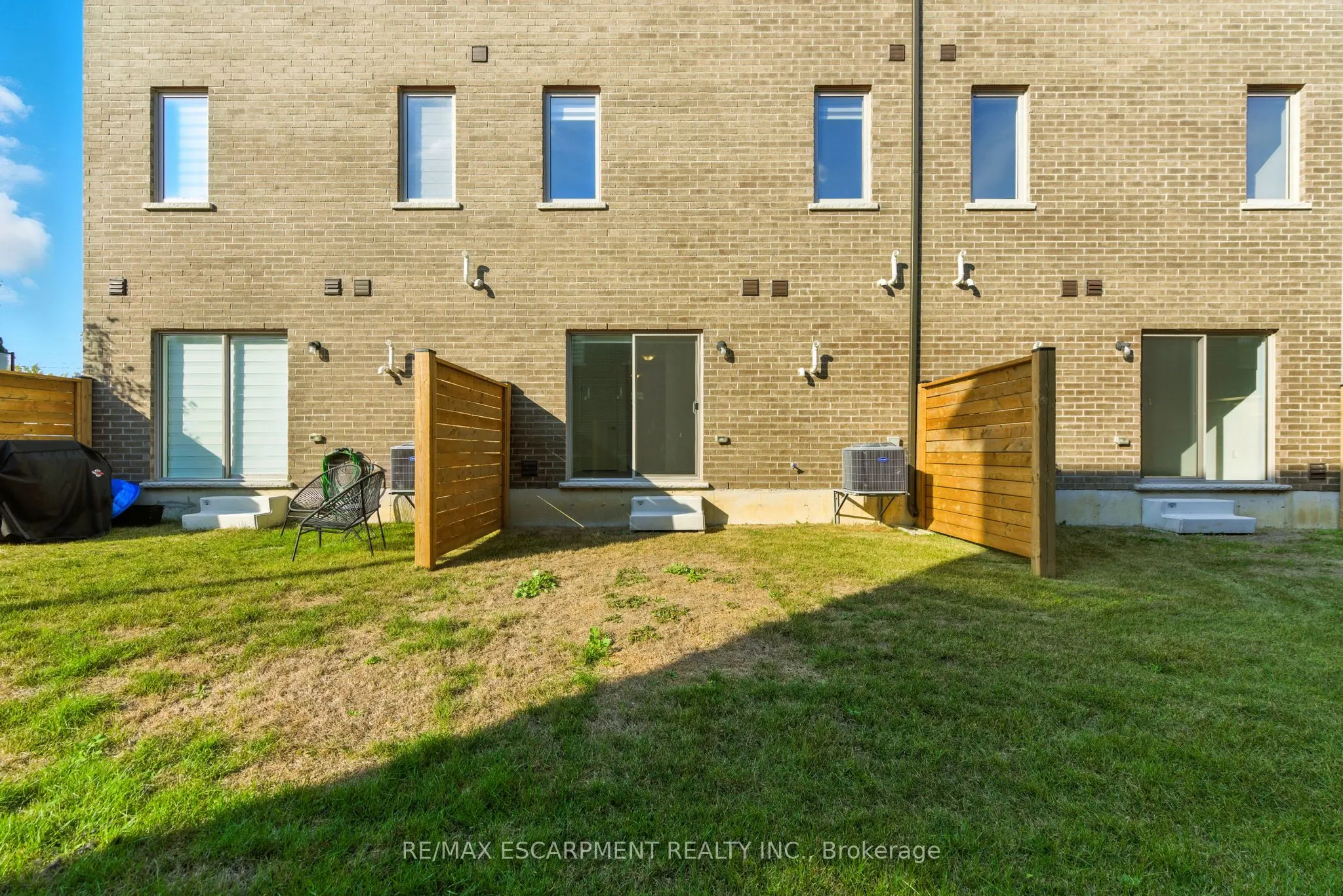 4 Clear Valley Lane