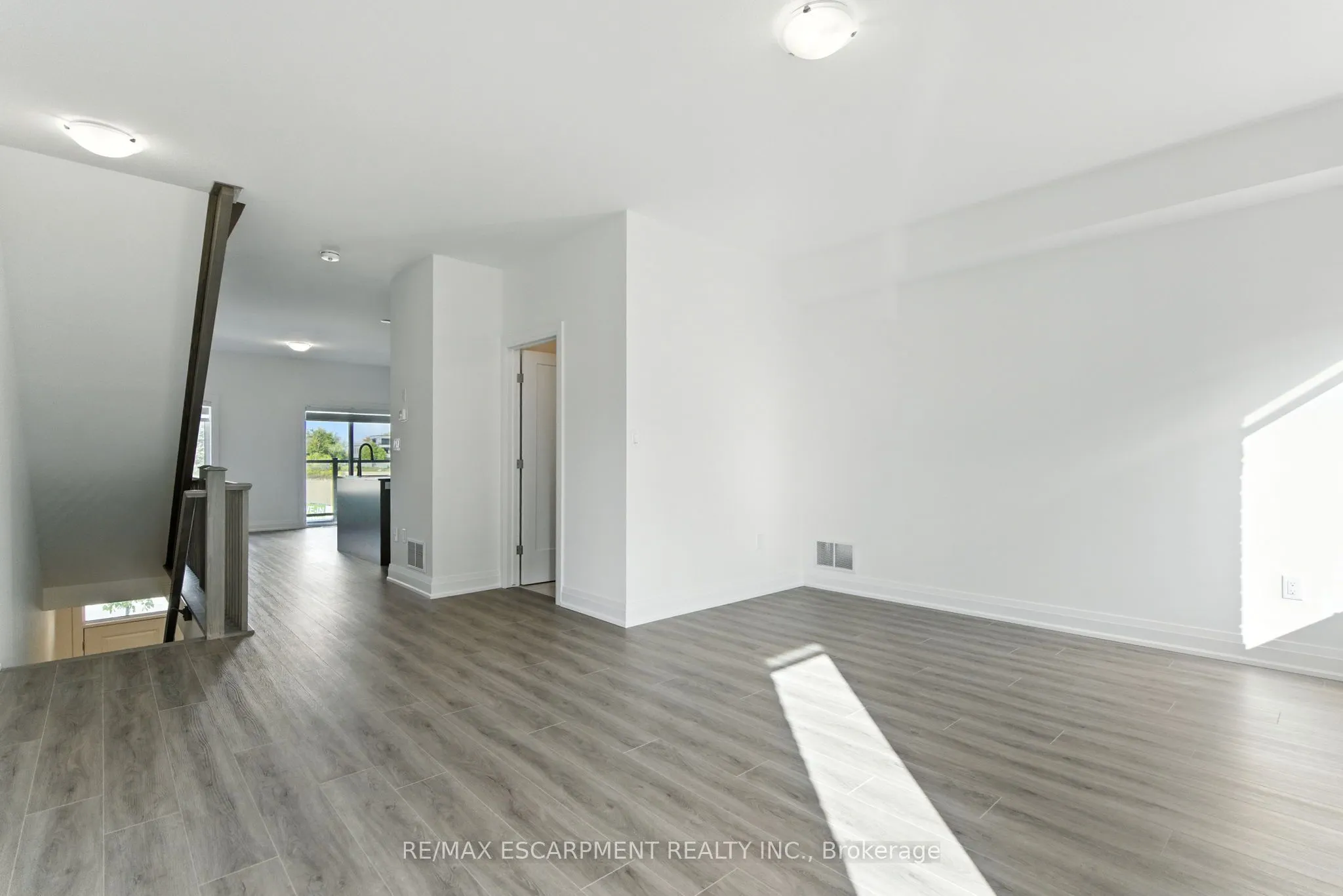 4 Clear Valley Lane