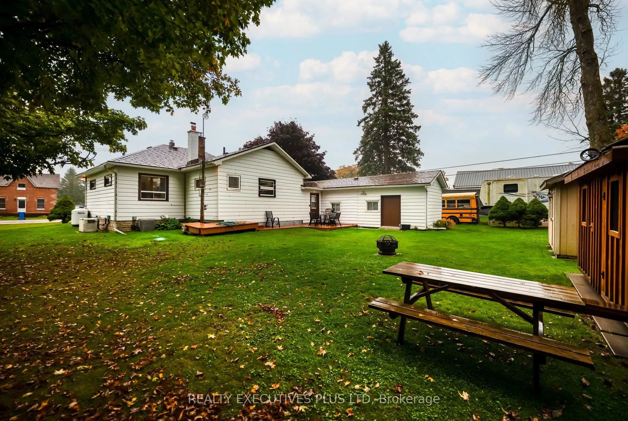 112420 Grey Road 14 Road