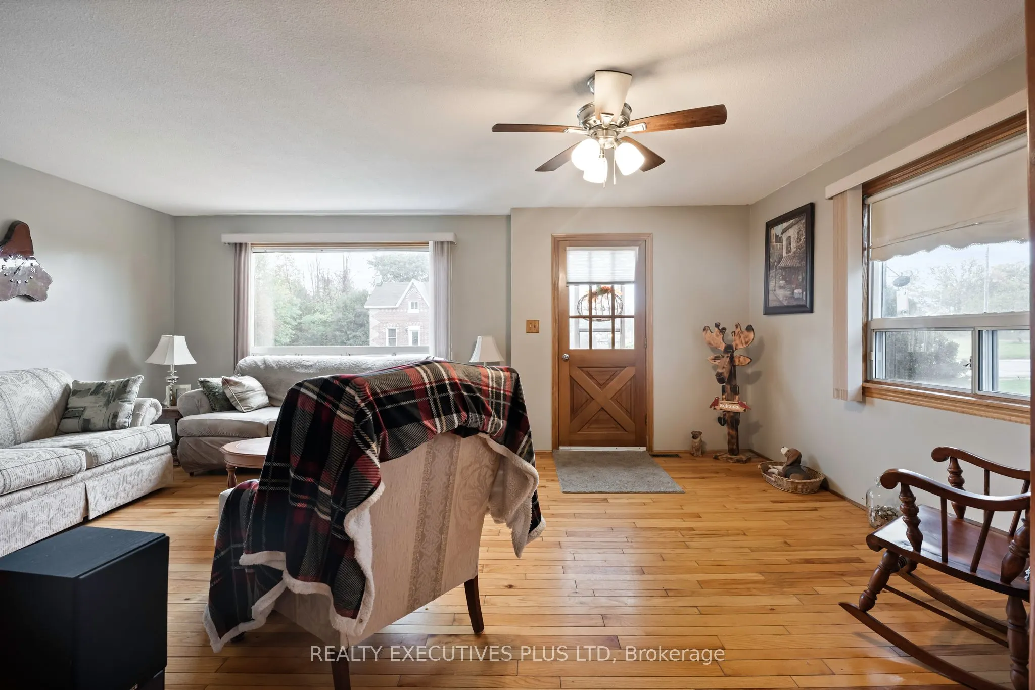 112420 Grey Road 14 Road