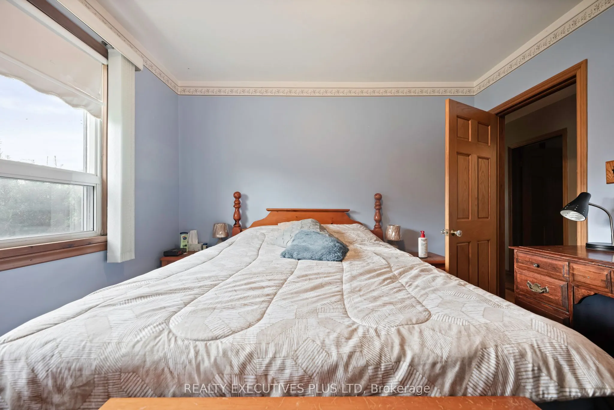112420 Grey Road 14 Road