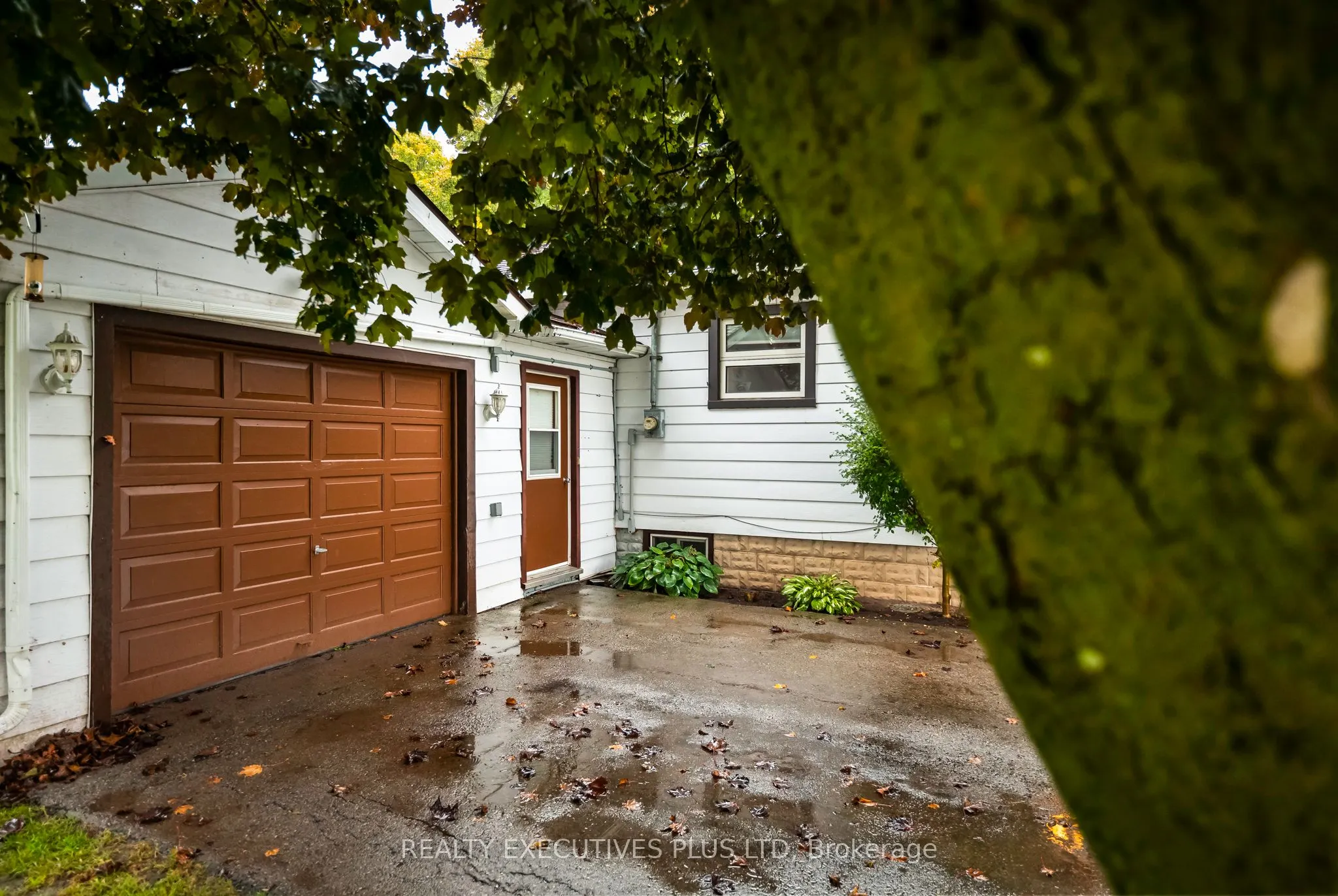 112420 Grey Road 14 Road