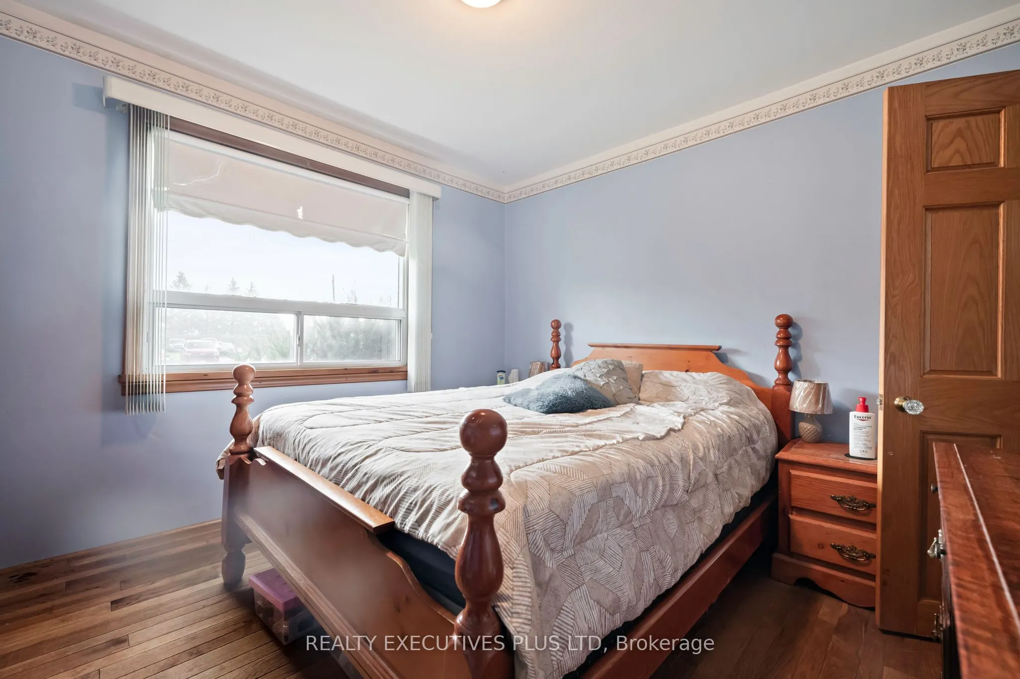 112420 Grey Road 14 Road