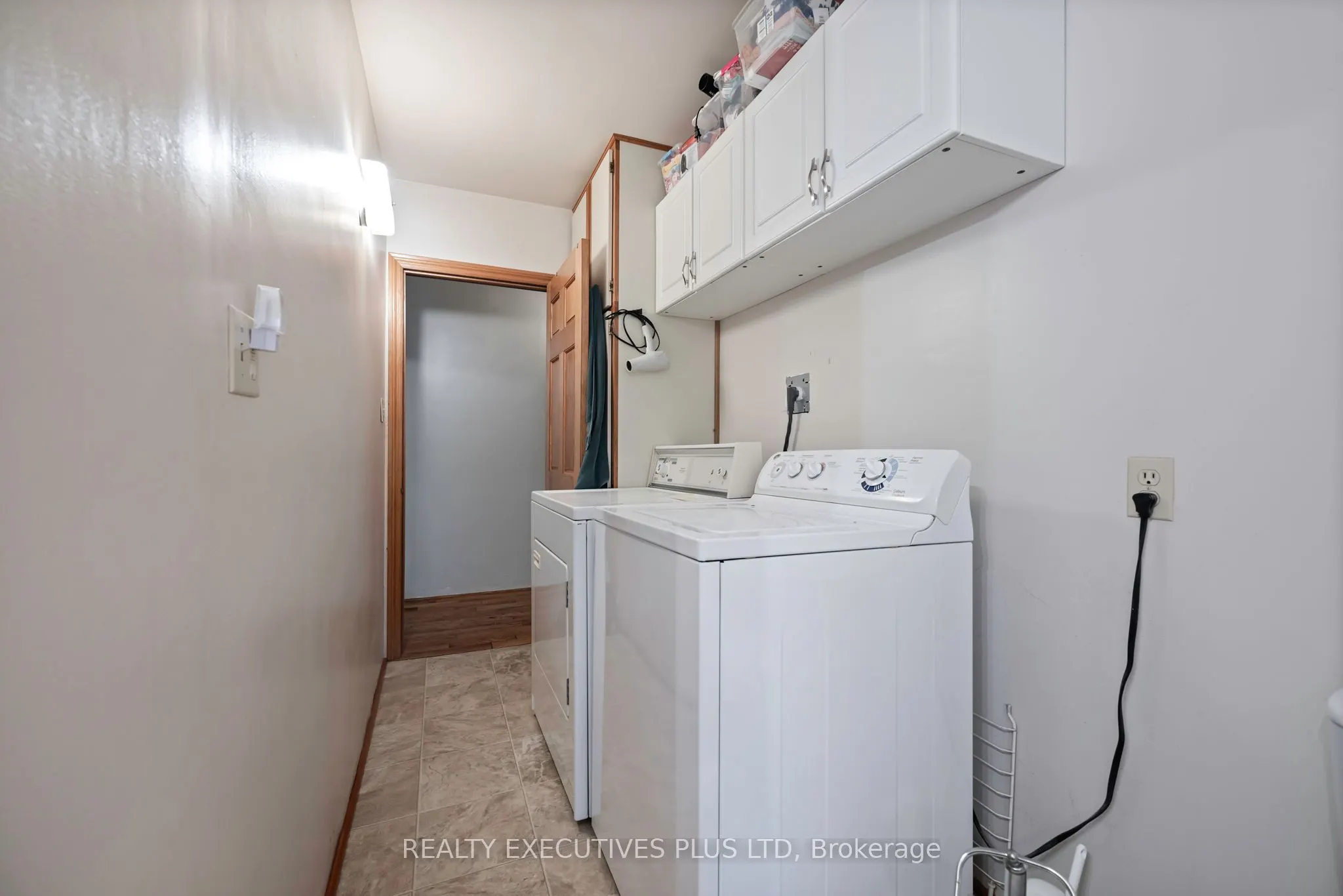 112420 Grey Road 14 Road