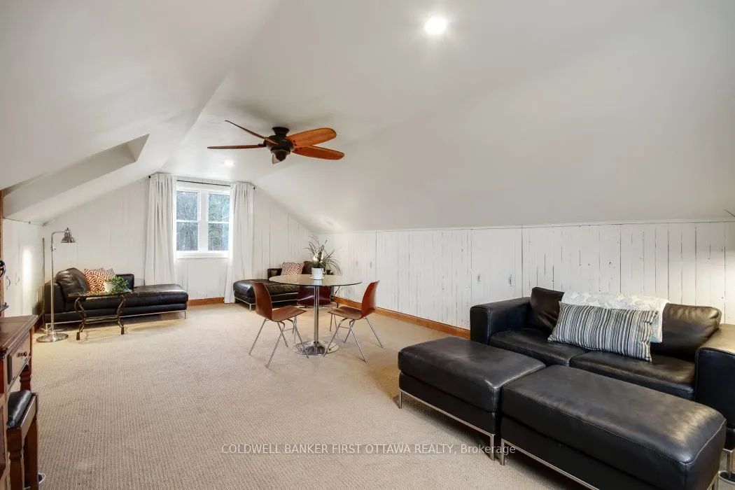 2060 Fifth Line Road