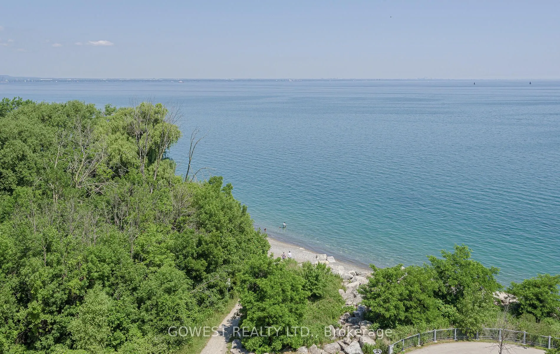 125 Shoreview Place, #301