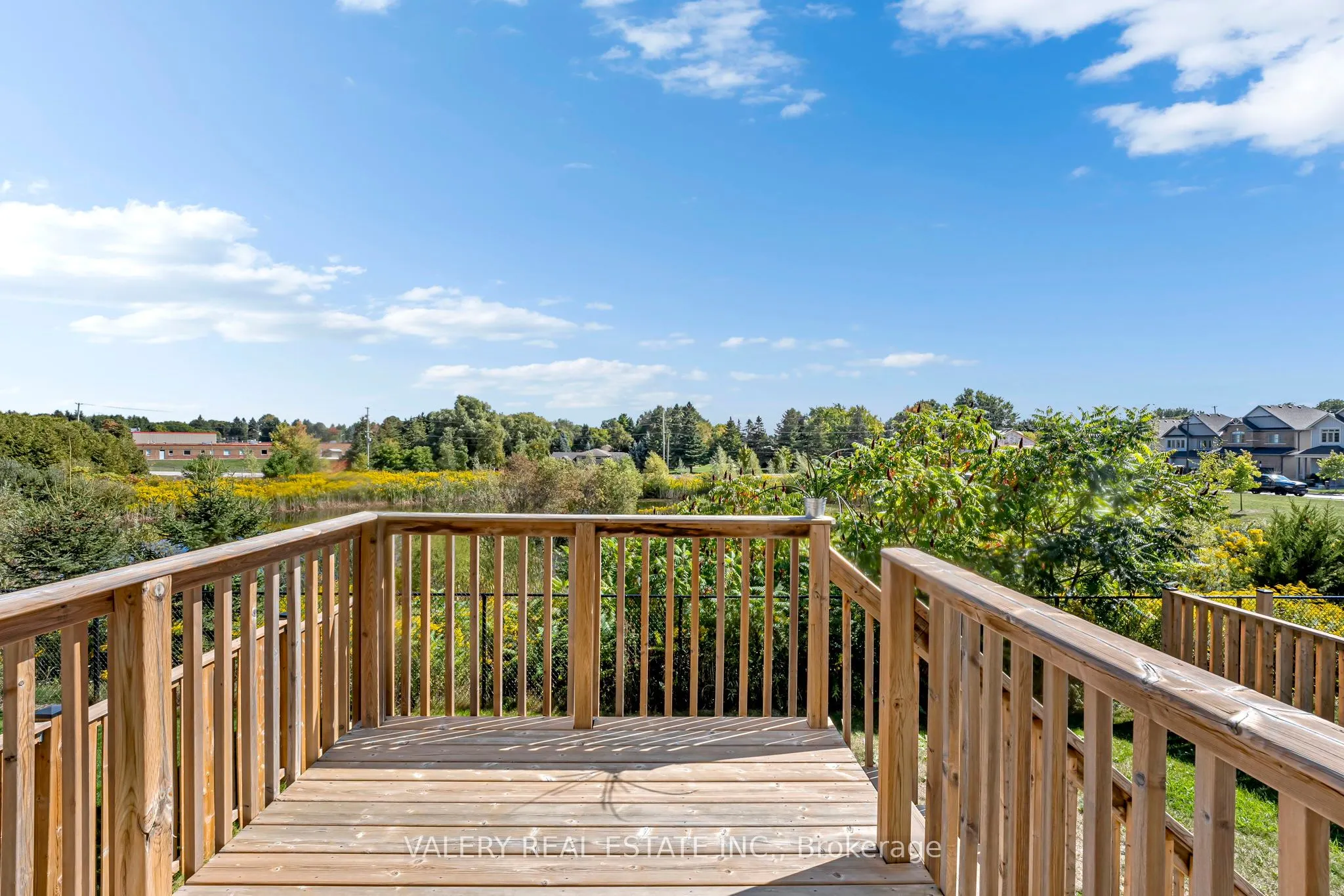 233 Mcfarlane Crescent
