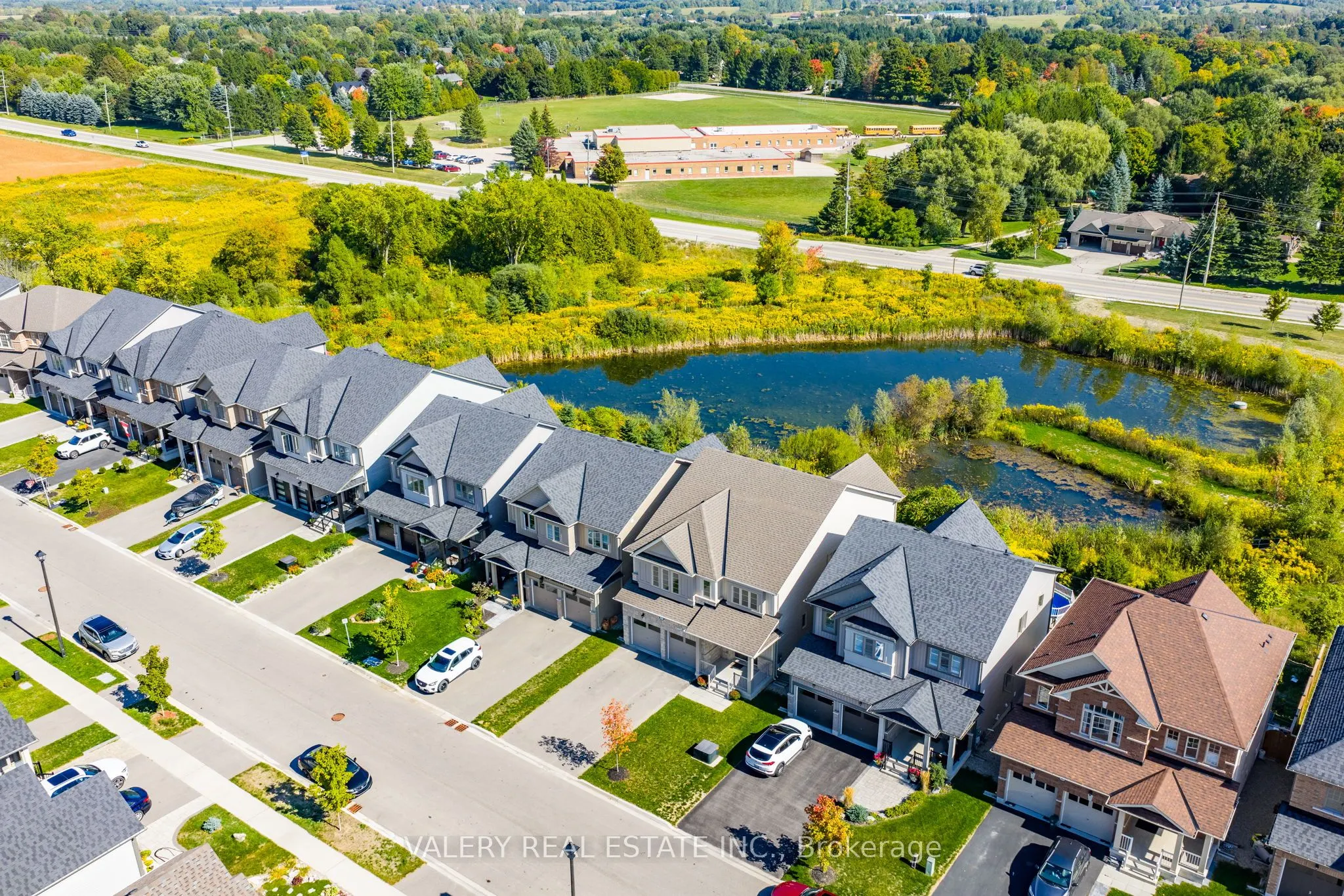 233 Mcfarlane Crescent