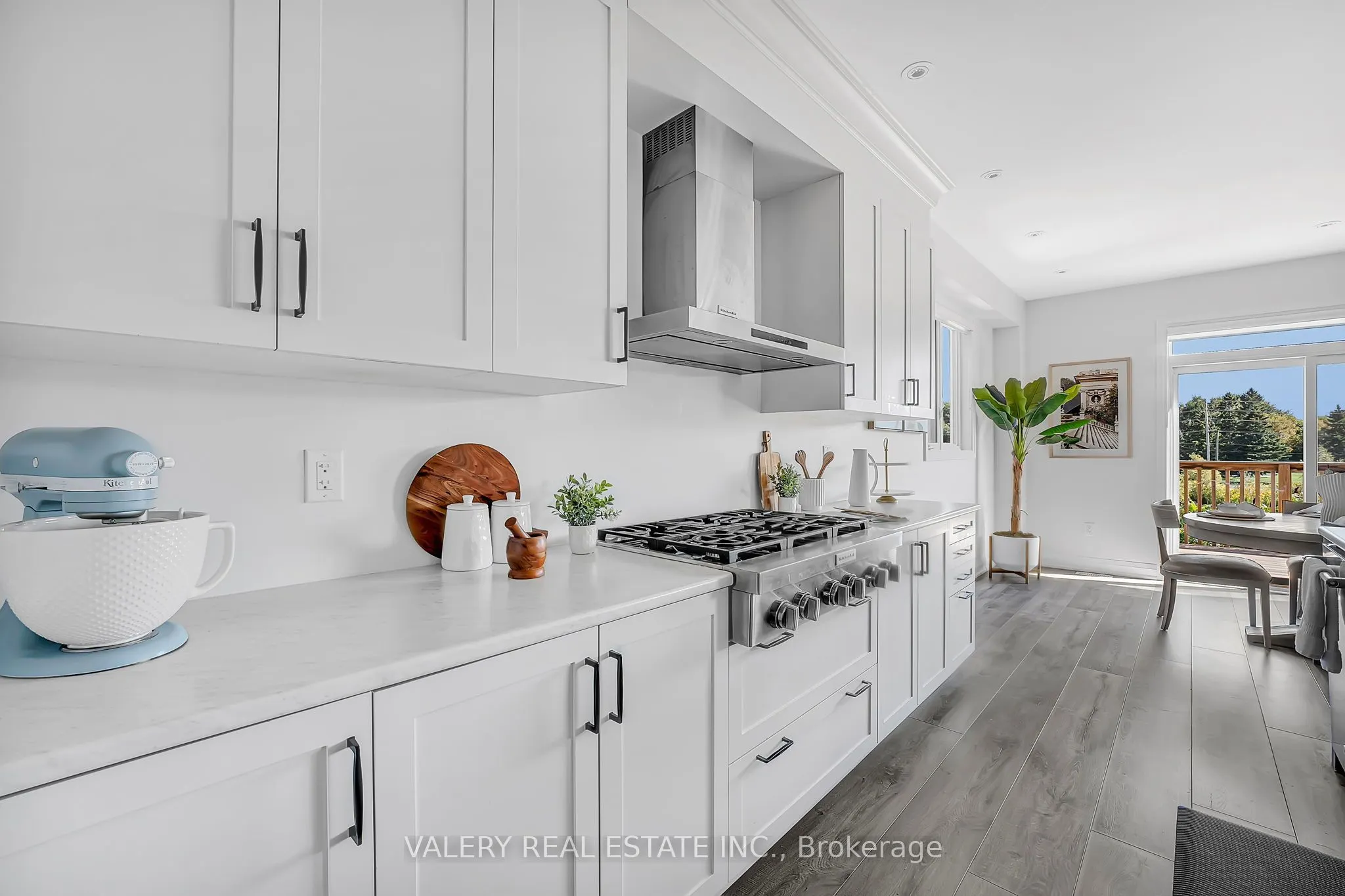 233 Mcfarlane Crescent