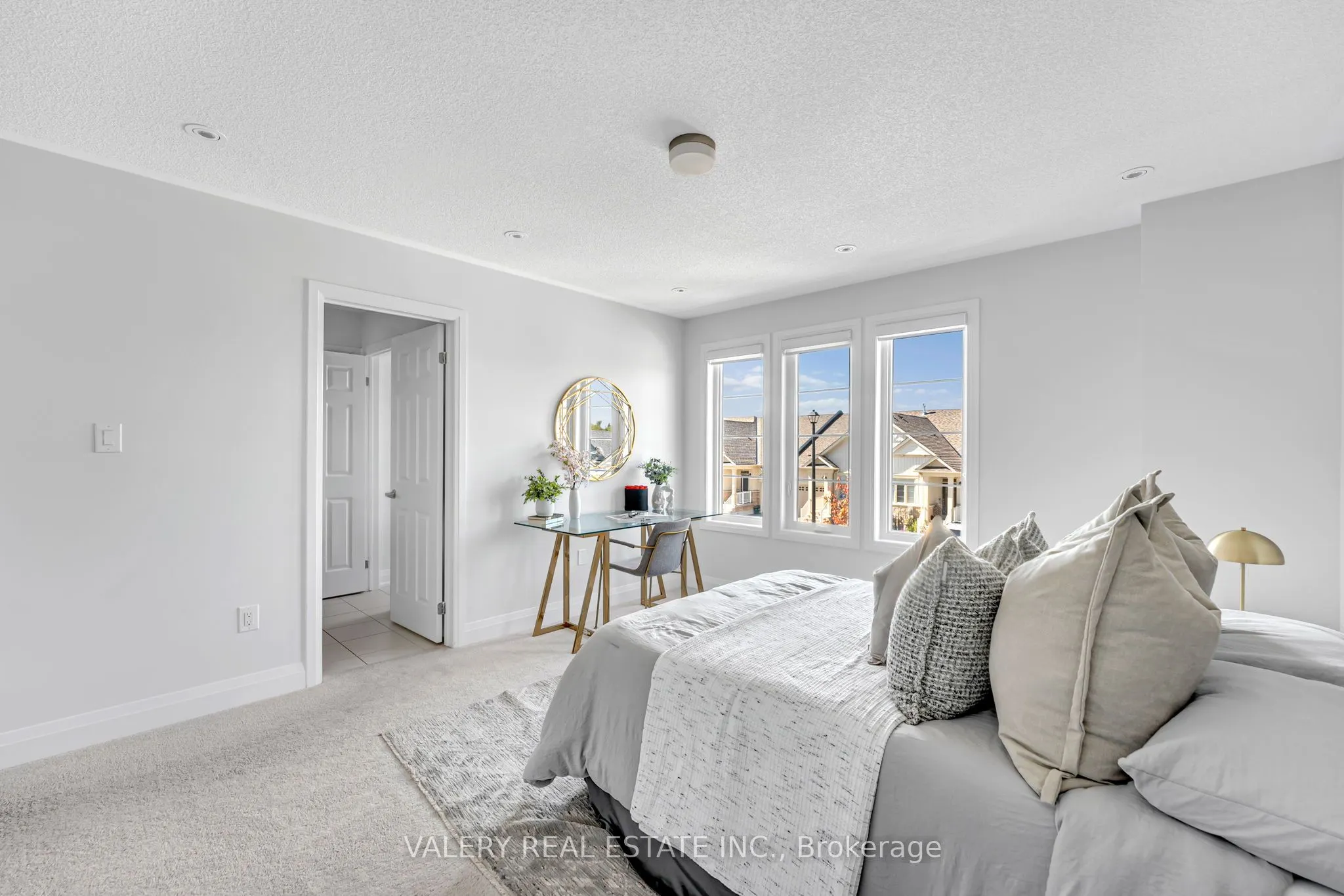 233 Mcfarlane Crescent