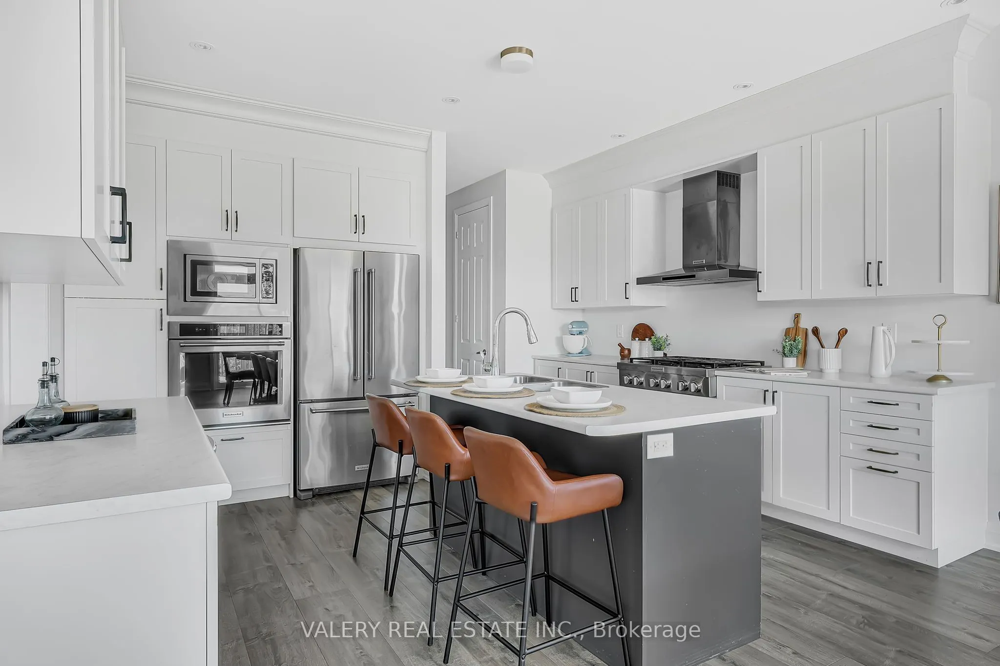 233 Mcfarlane Crescent