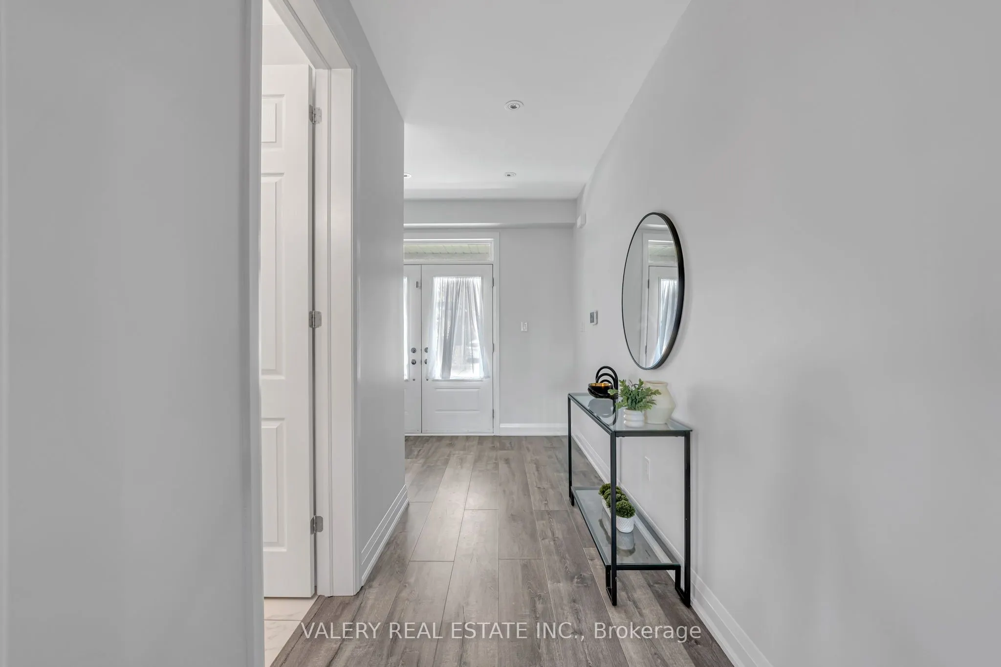 233 Mcfarlane Crescent