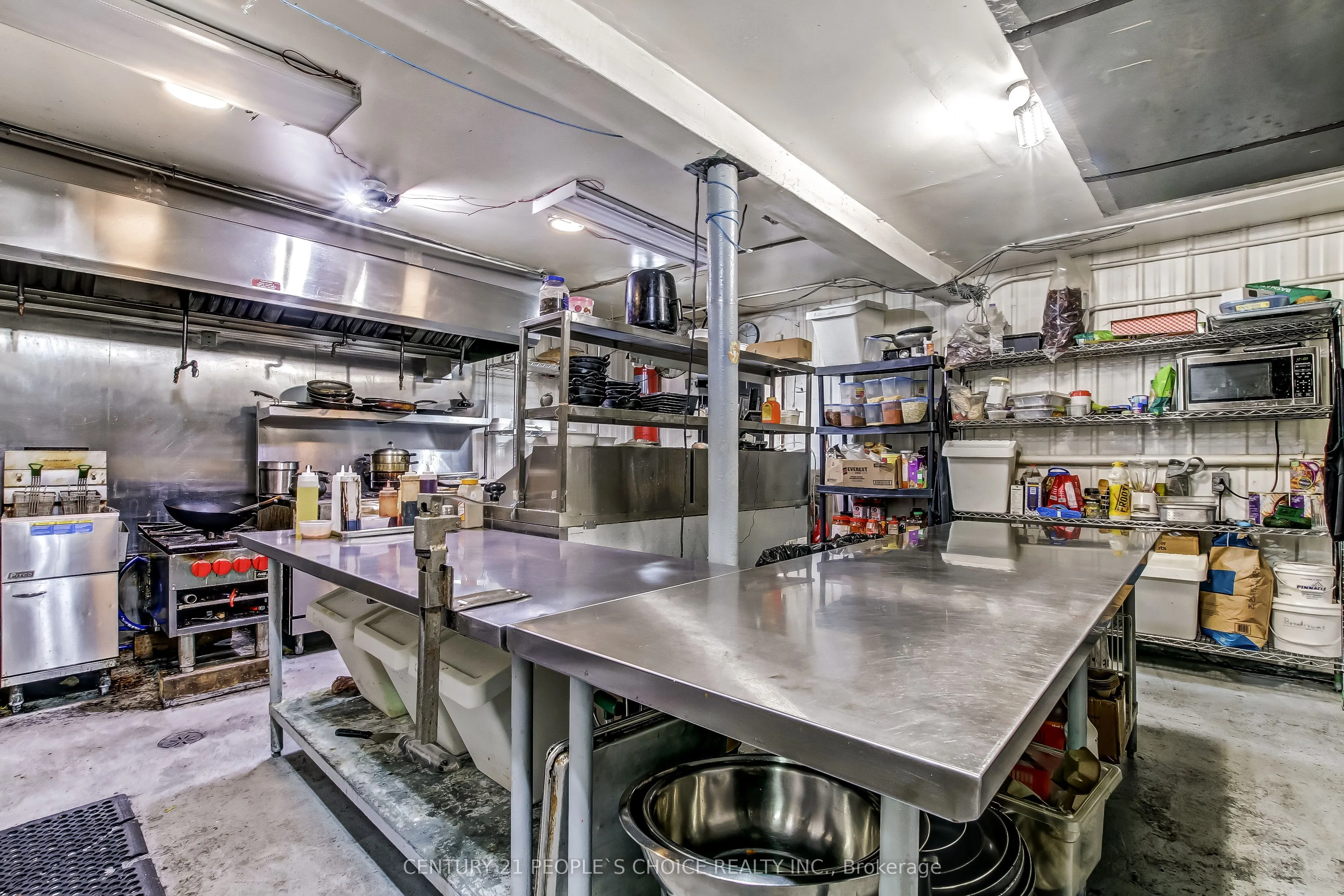 694 Dundas Street