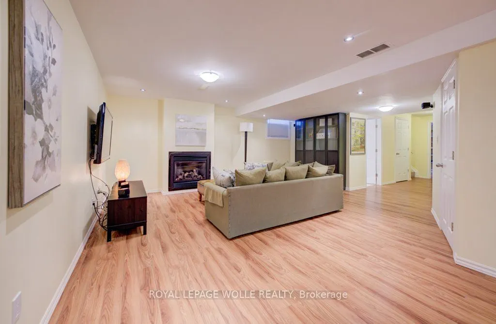 704 Shediac Crescent