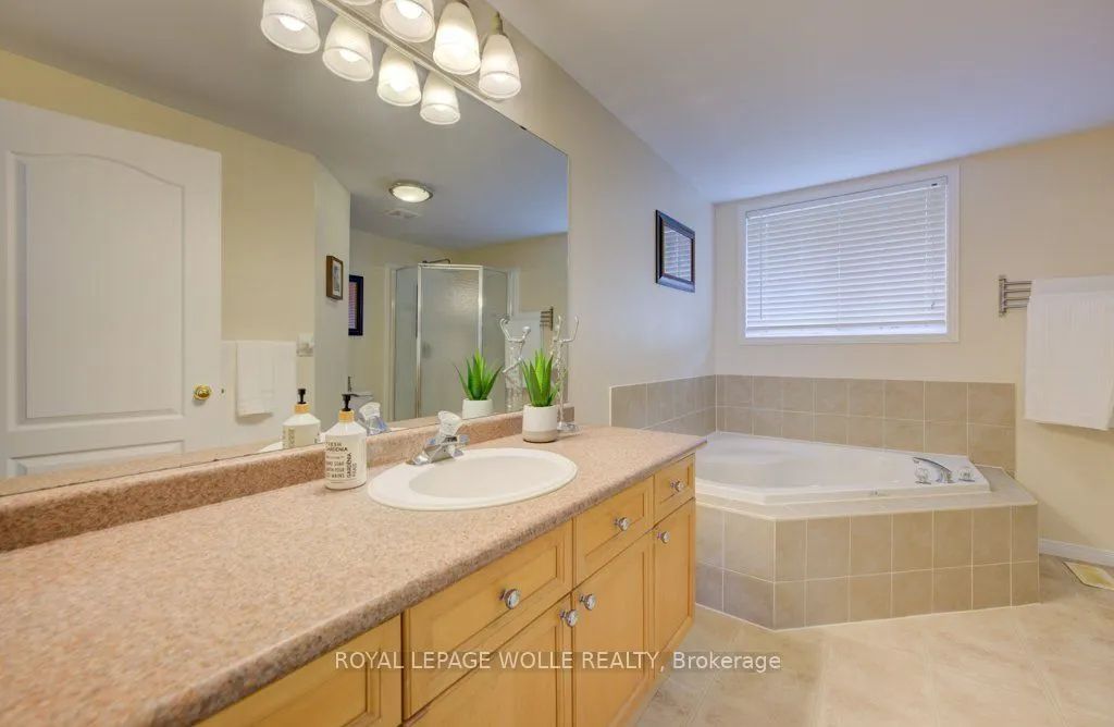 704 Shediac Crescent