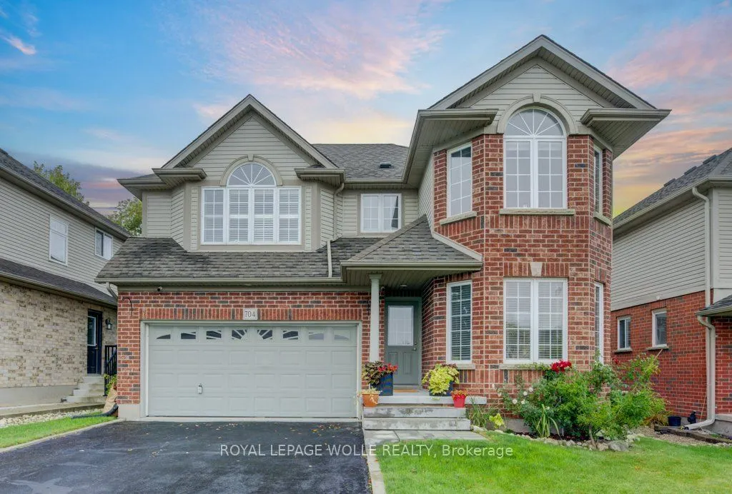 704 Shediac Crescent