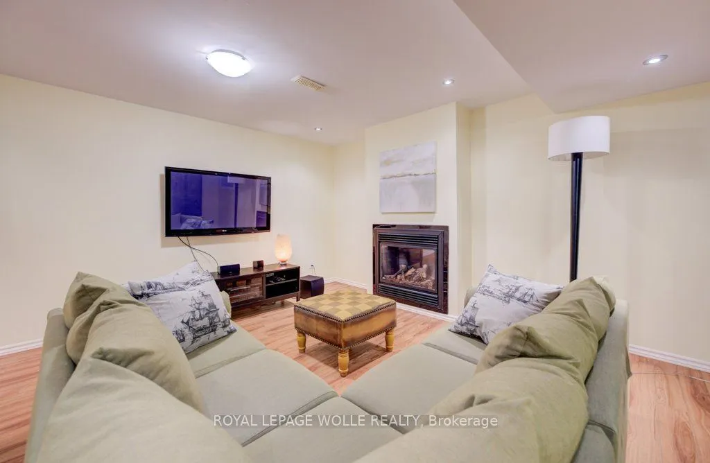 704 Shediac Crescent
