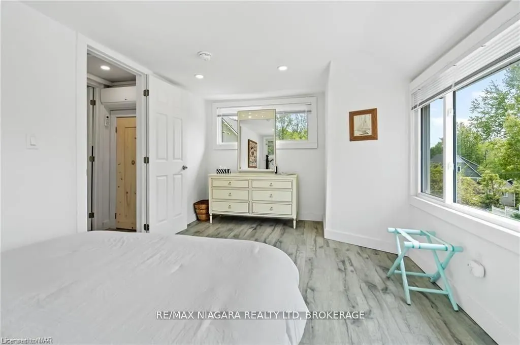 377 Cambridge Road W