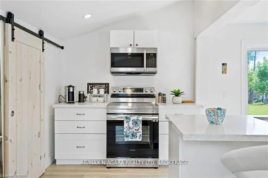 377 Cambridge Road W