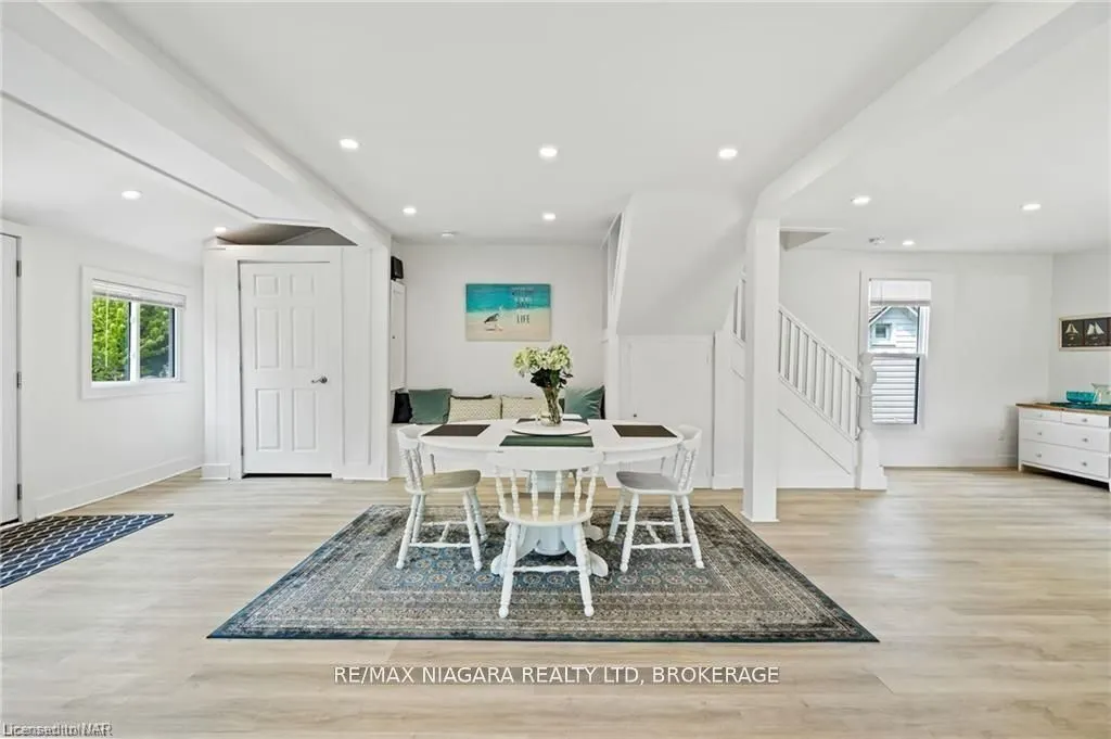 377 Cambridge Road W
