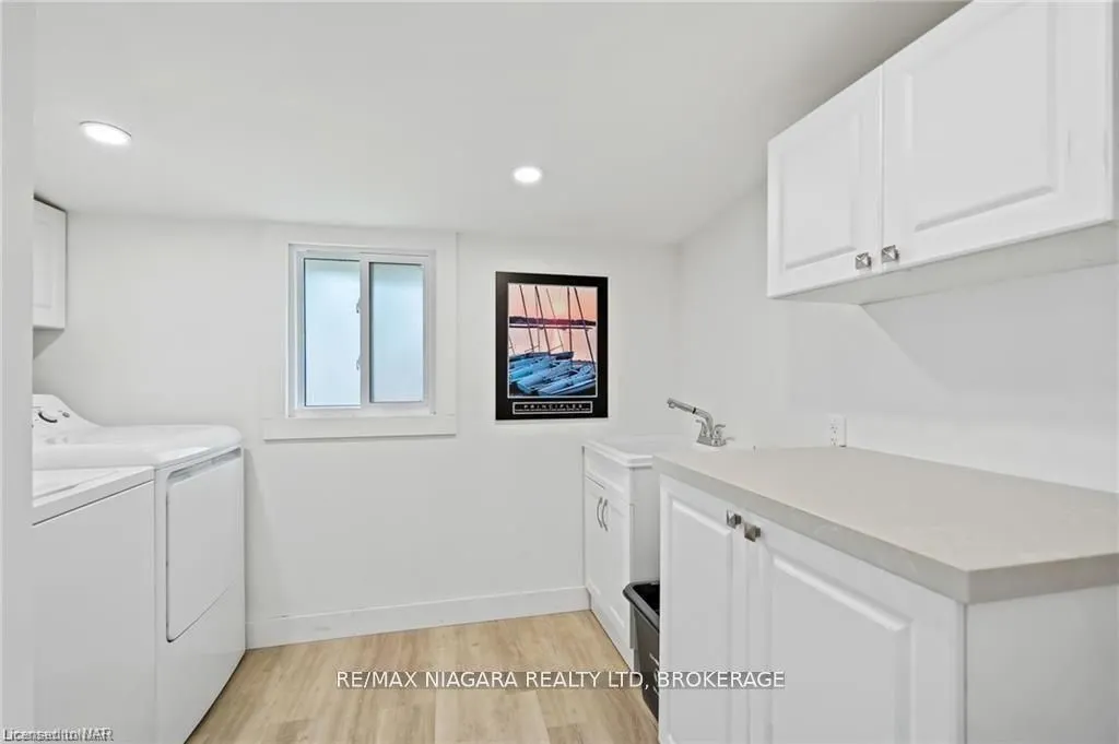 377 Cambridge Road W
