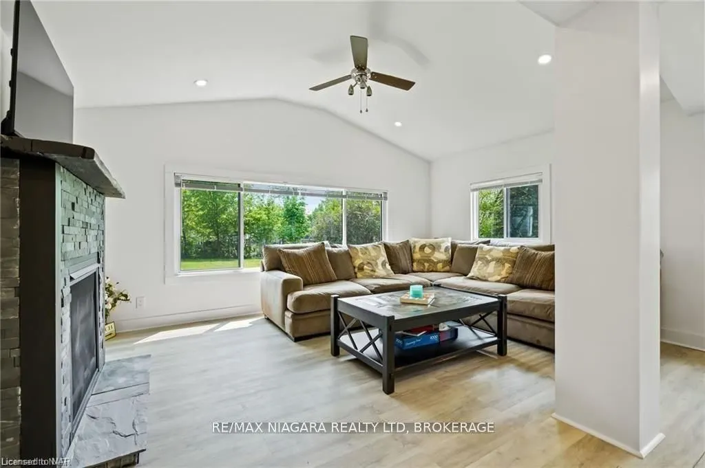 377 Cambridge Road W