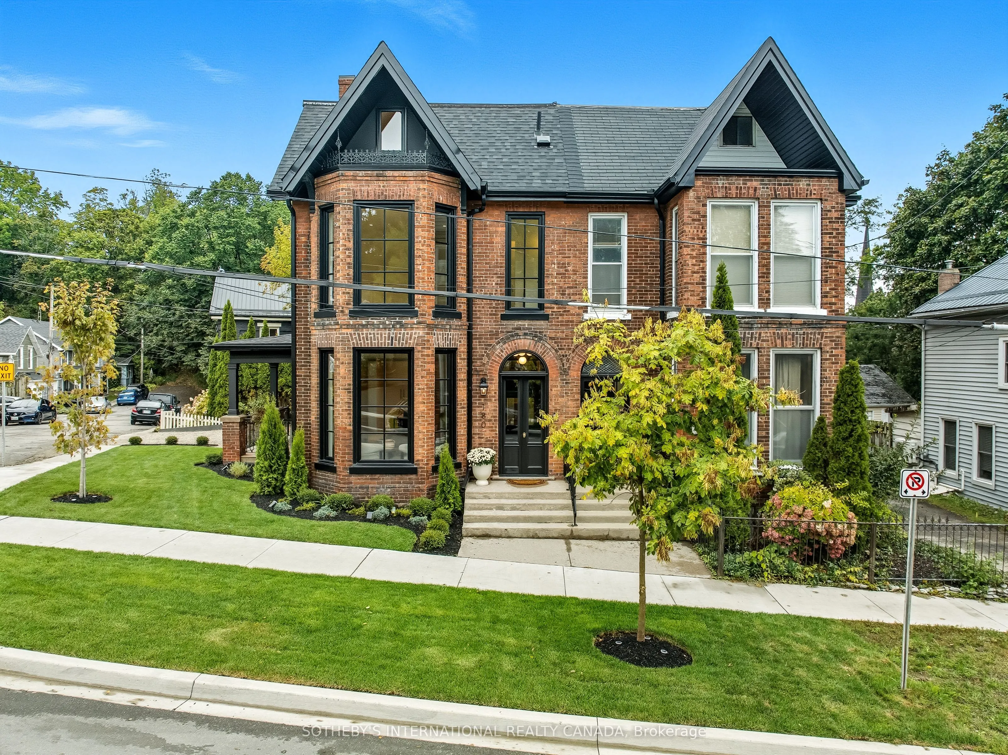 180 Walton Street