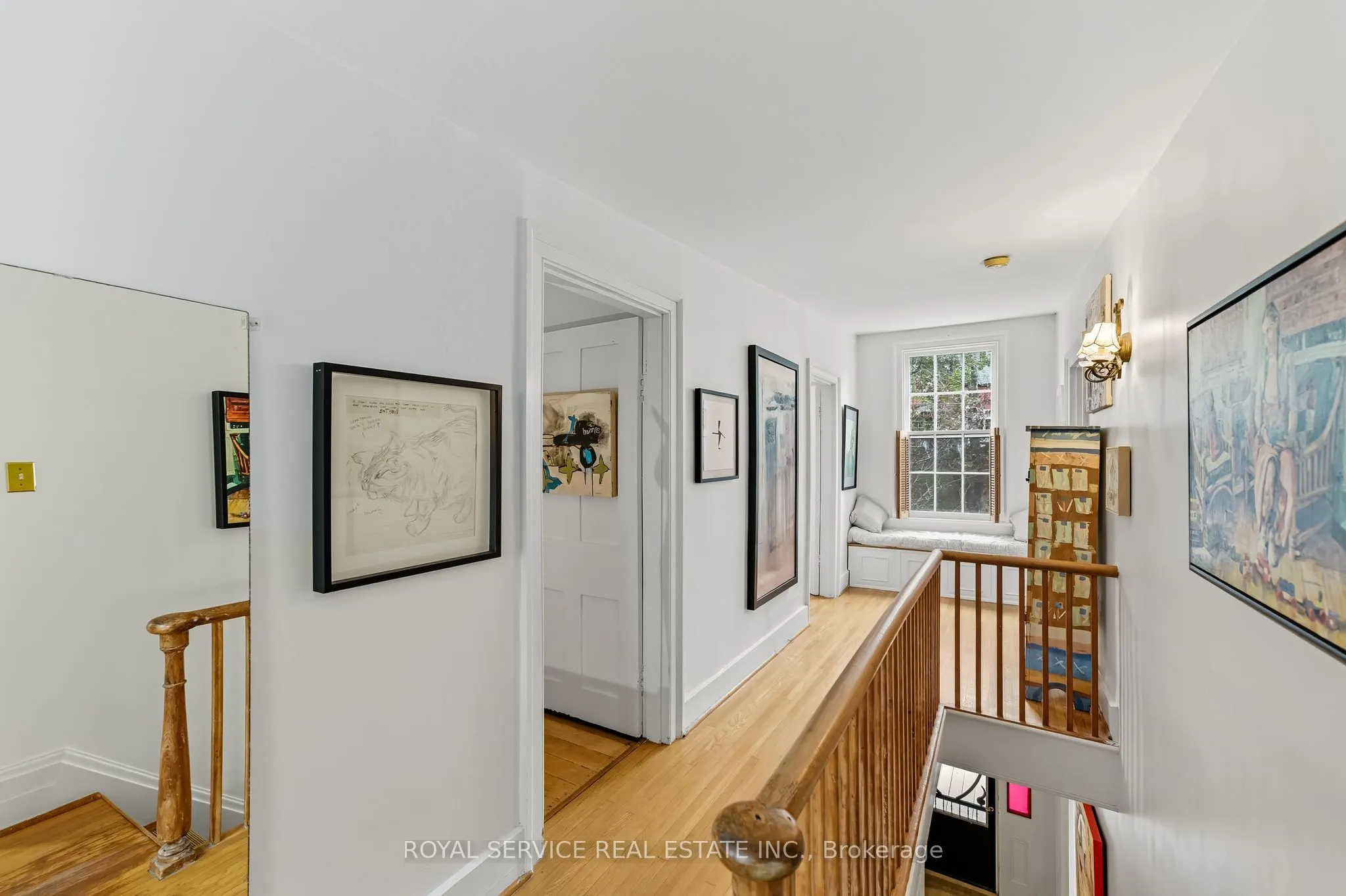 81 Pine Street S
