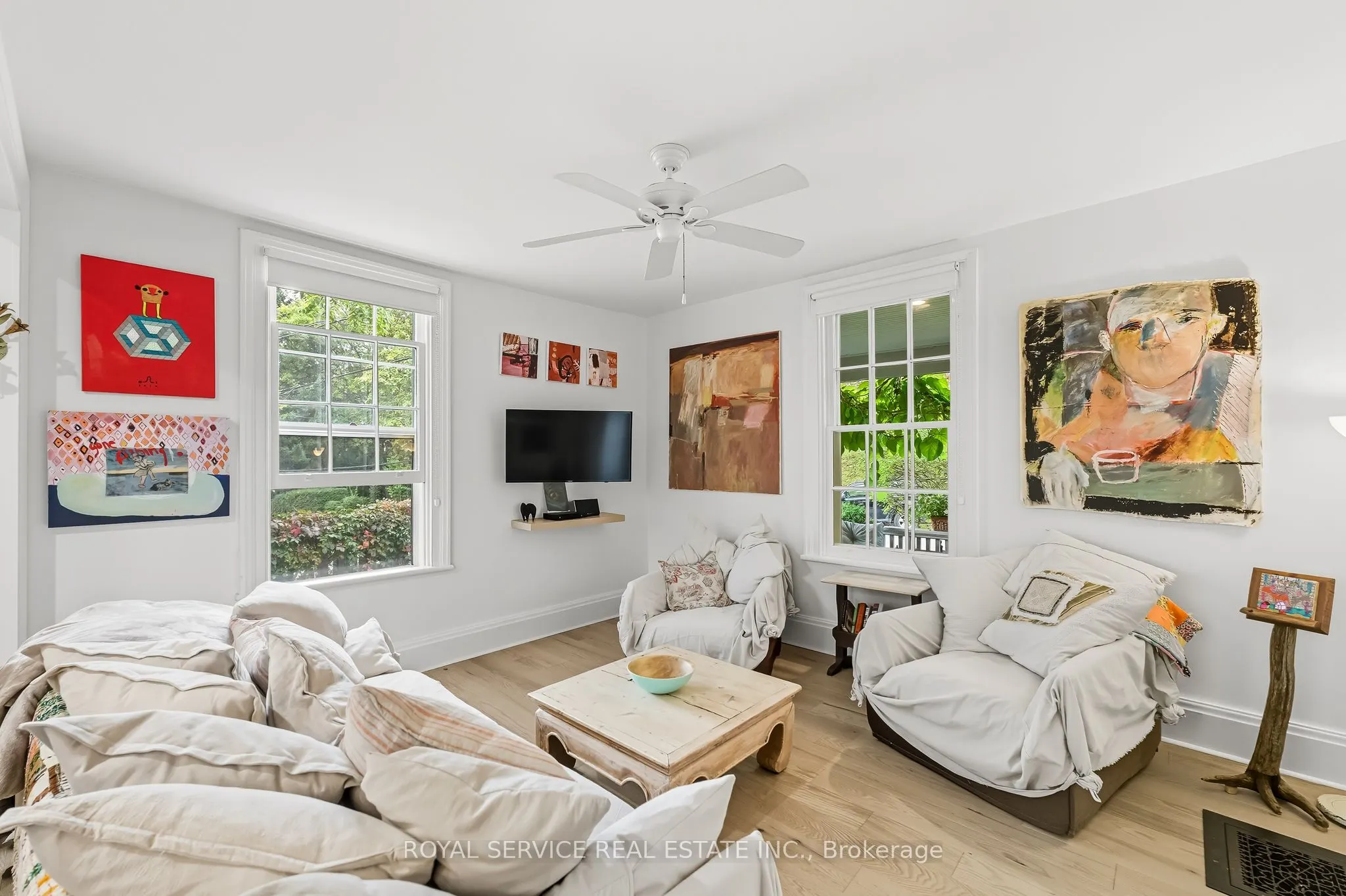 81 Pine Street S