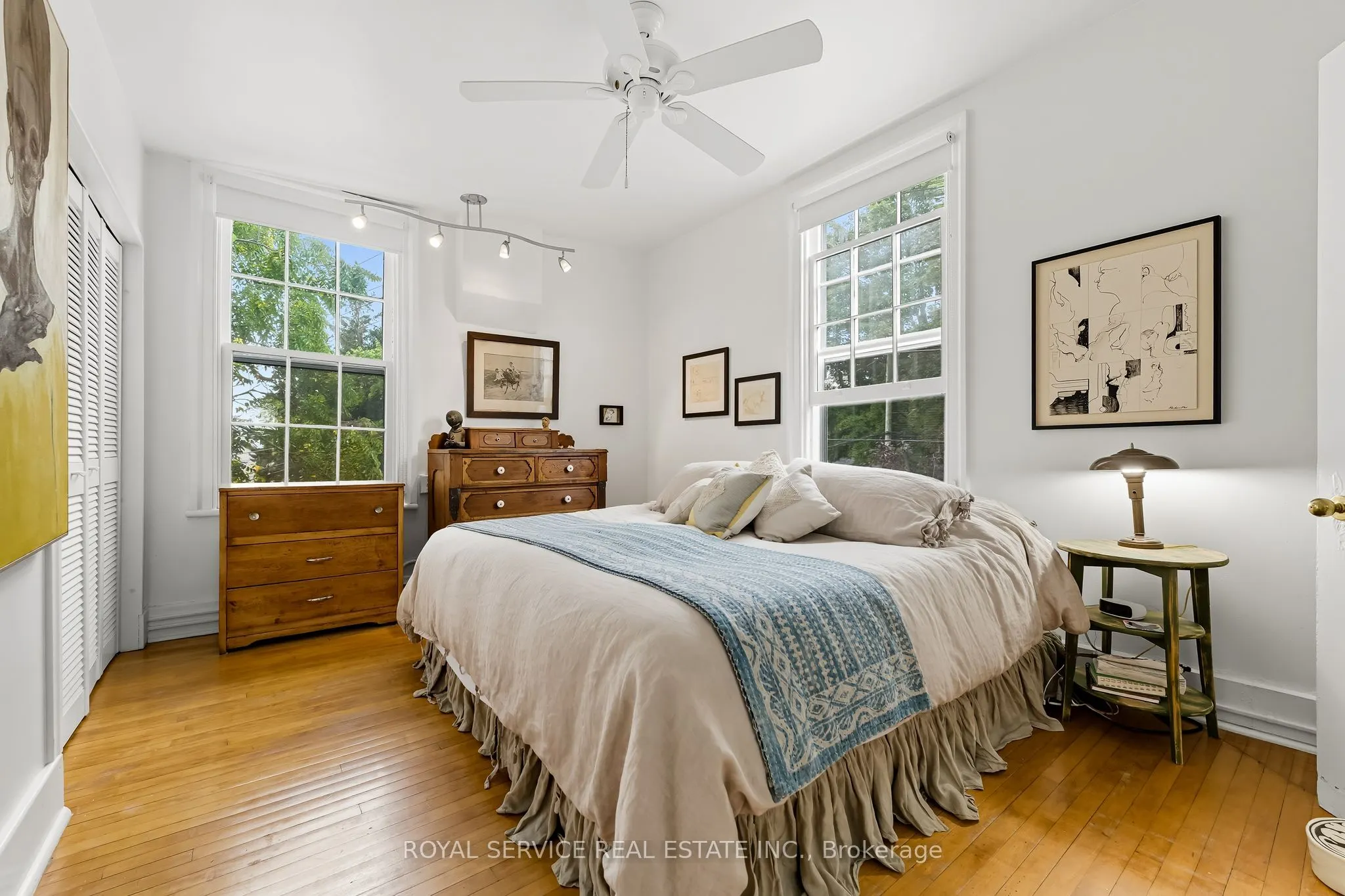 81 Pine Street S