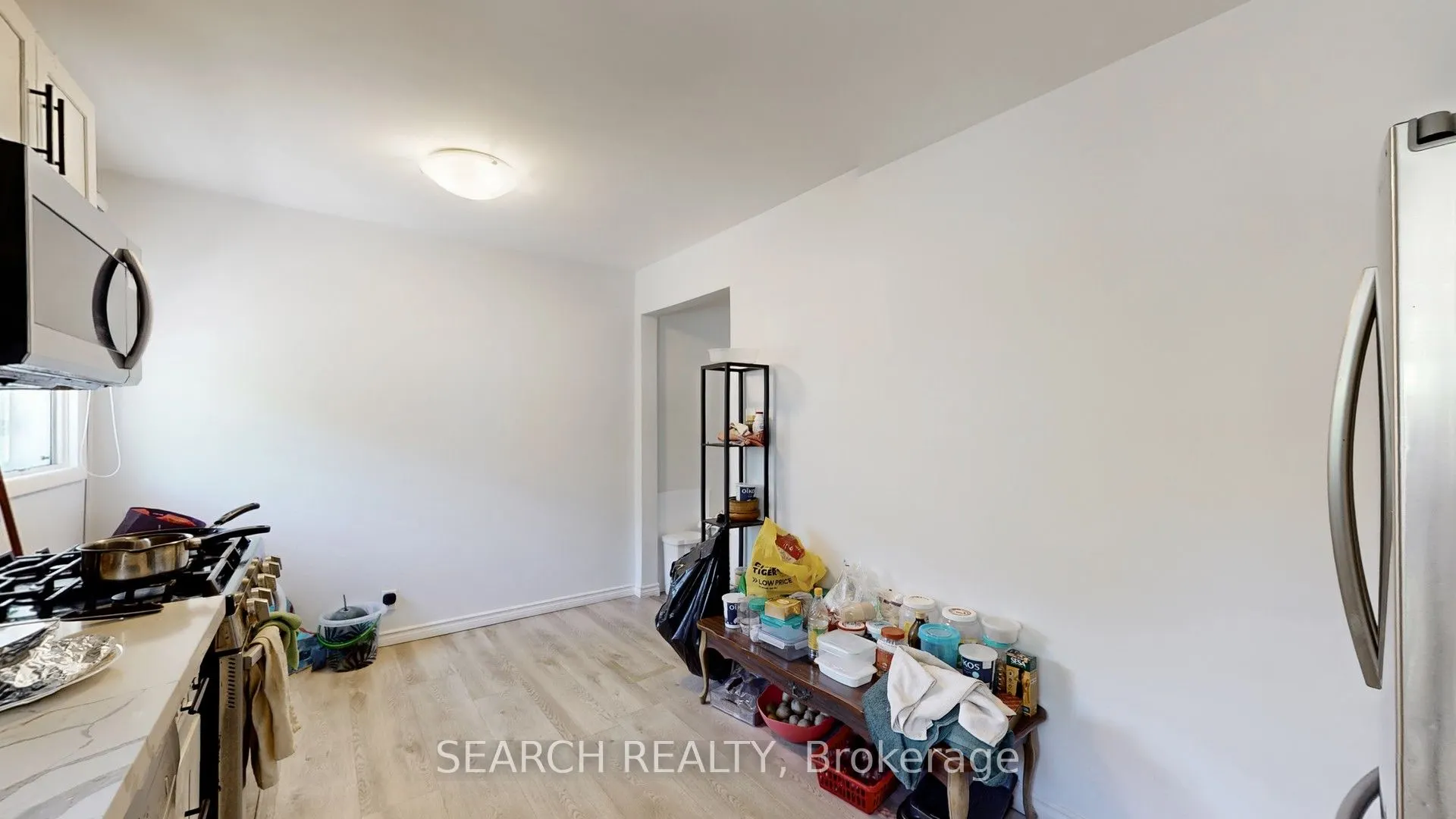 152 Weber Street N
