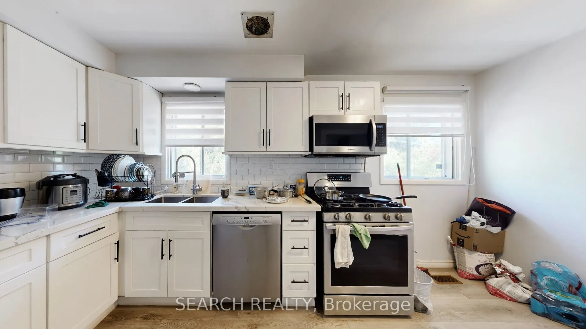 152 Weber Street N