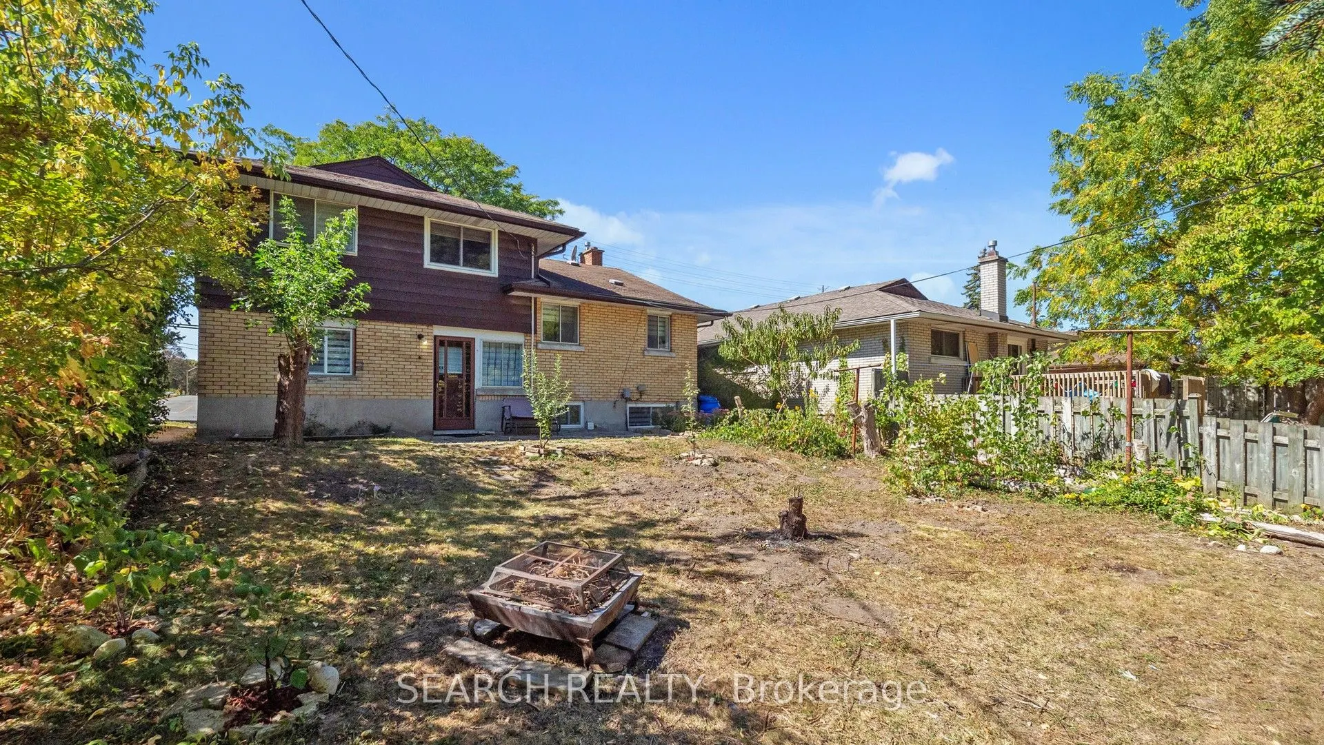 152 Weber Street N