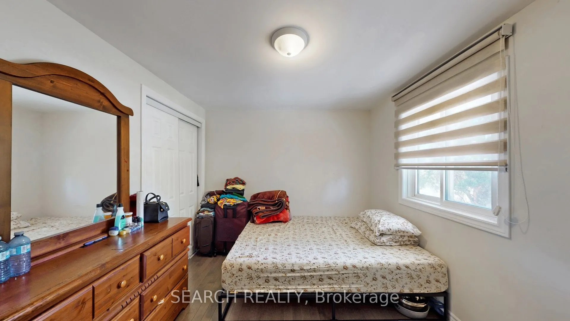 152 Weber Street N