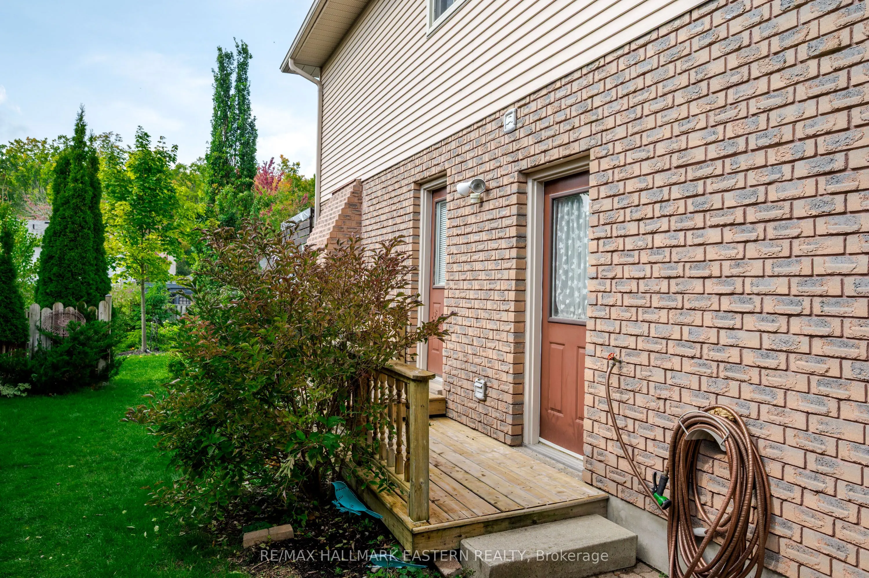 2196 Lorraine Drive