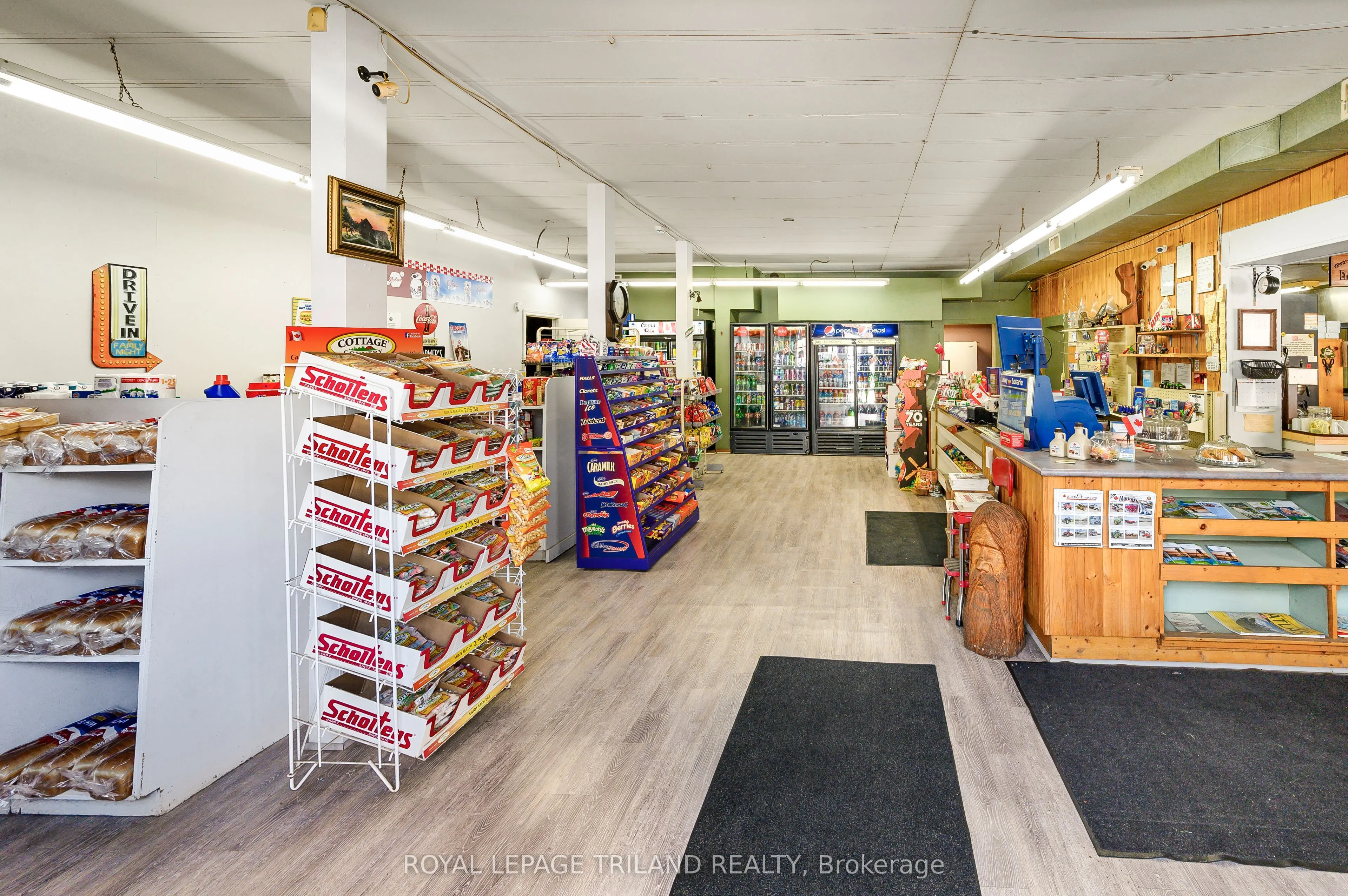 288 King Street S