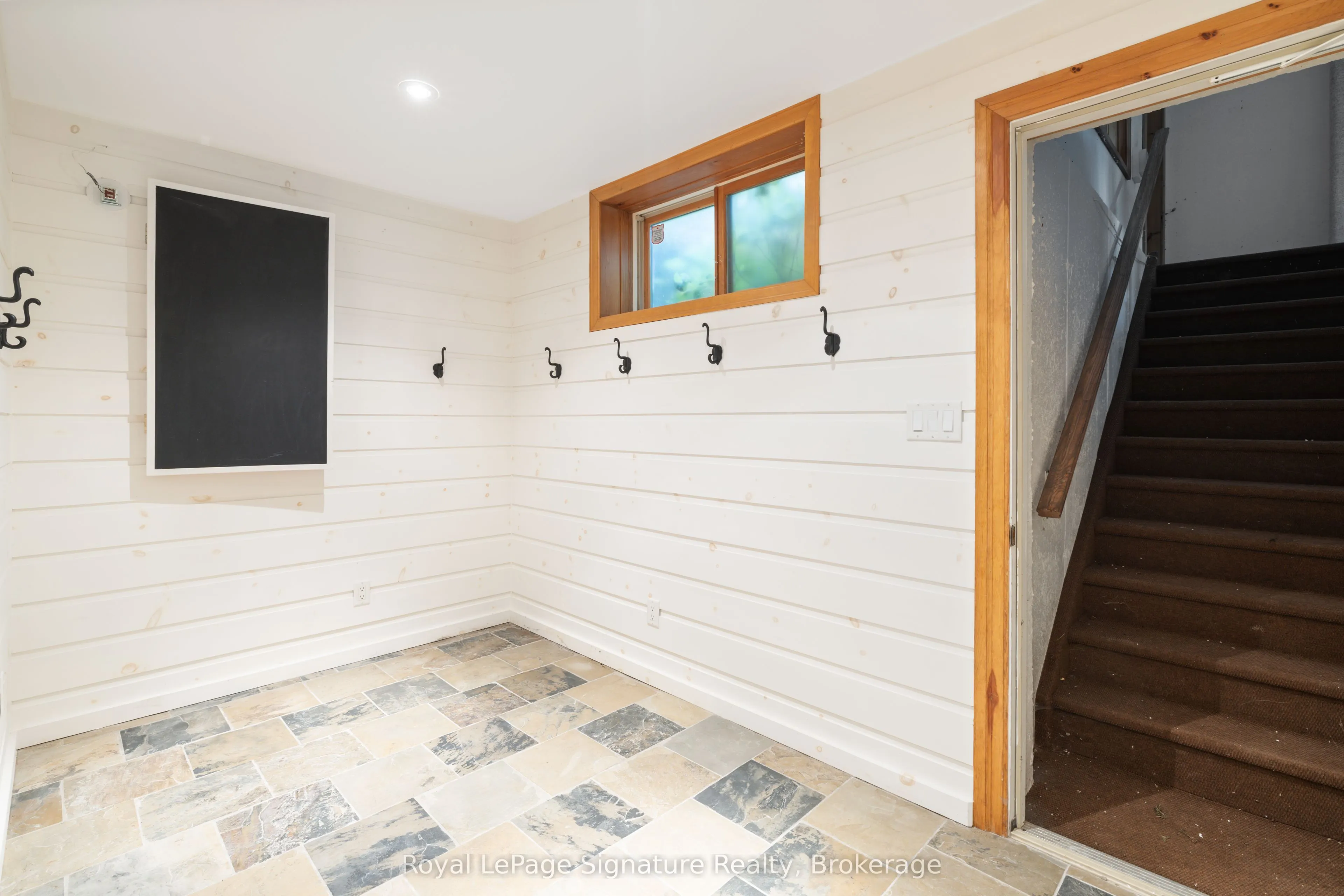 161 Snowbridge Way