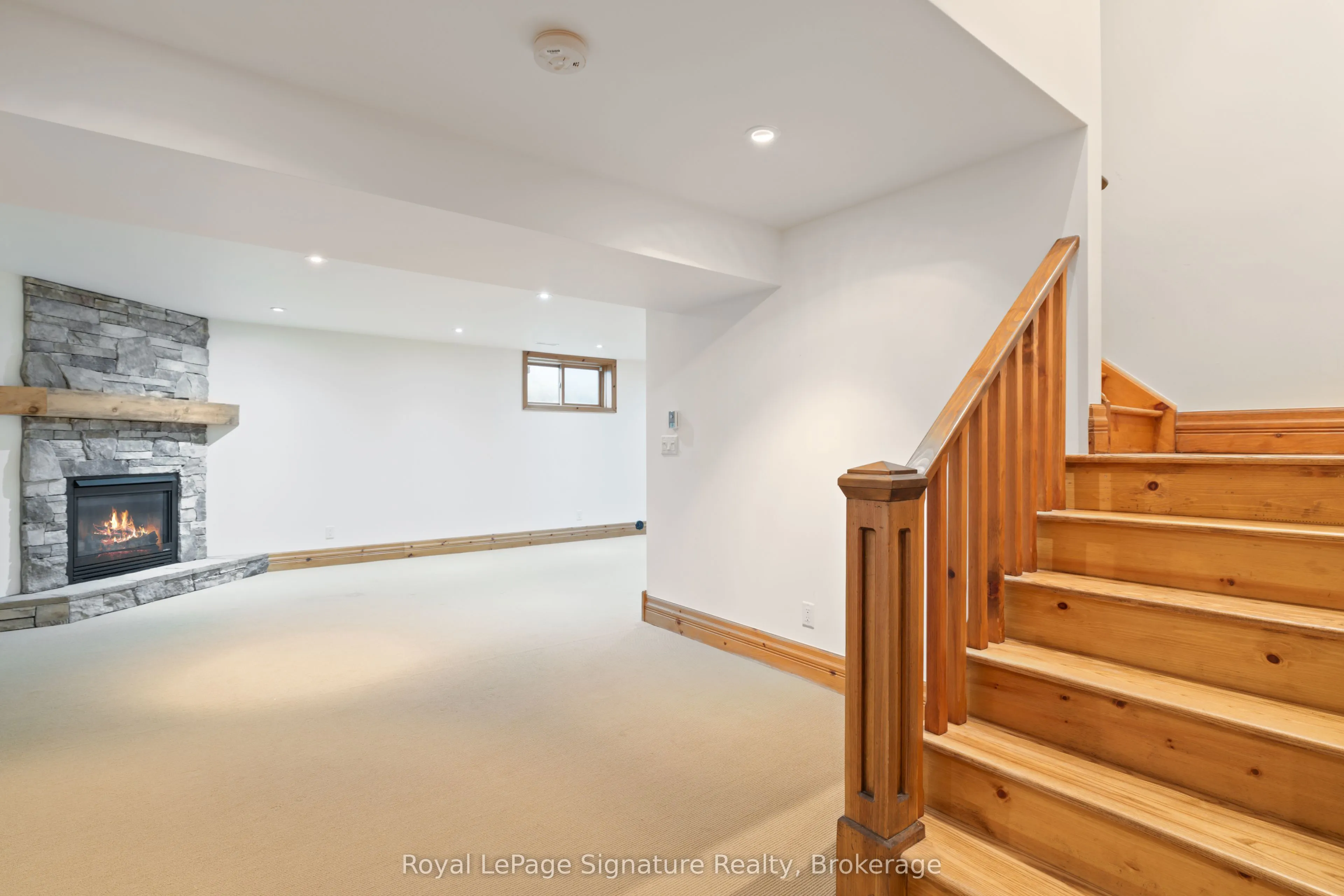 161 Snowbridge Way