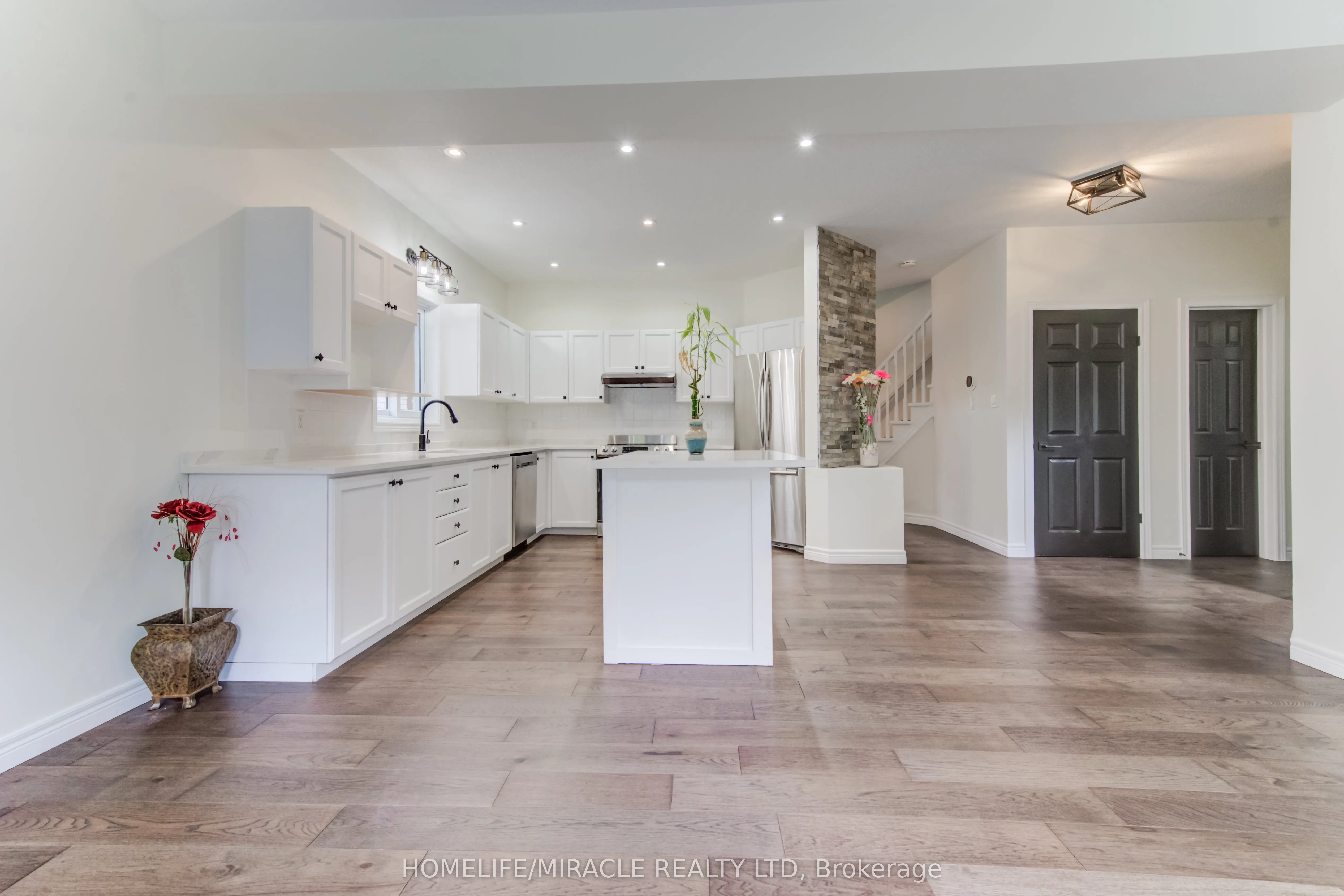124 Winding Wood Crescent