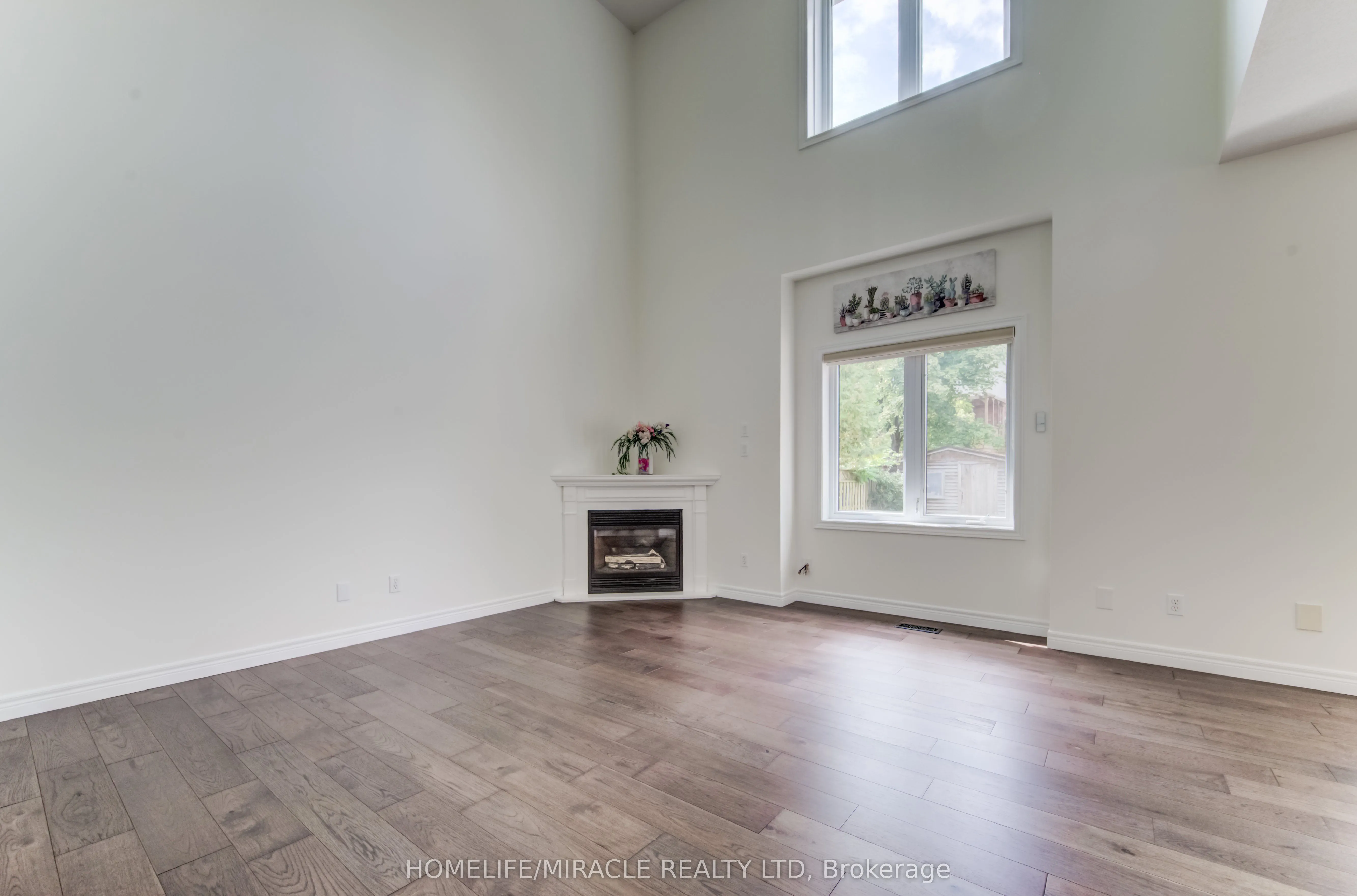 124 Winding Wood Crescent