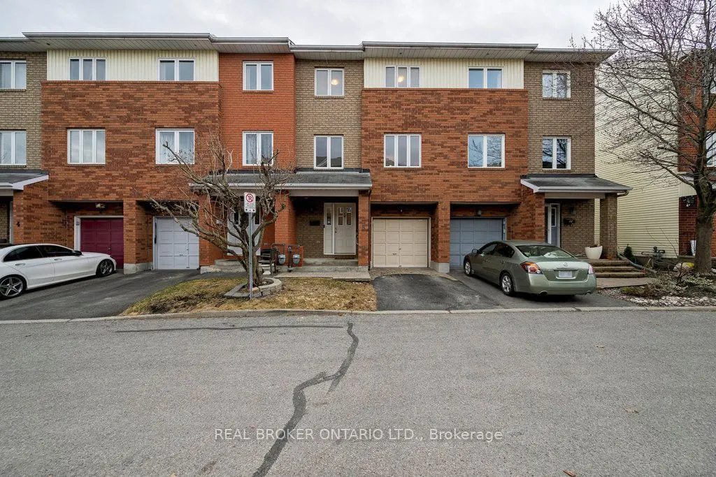 8 Drayton Private