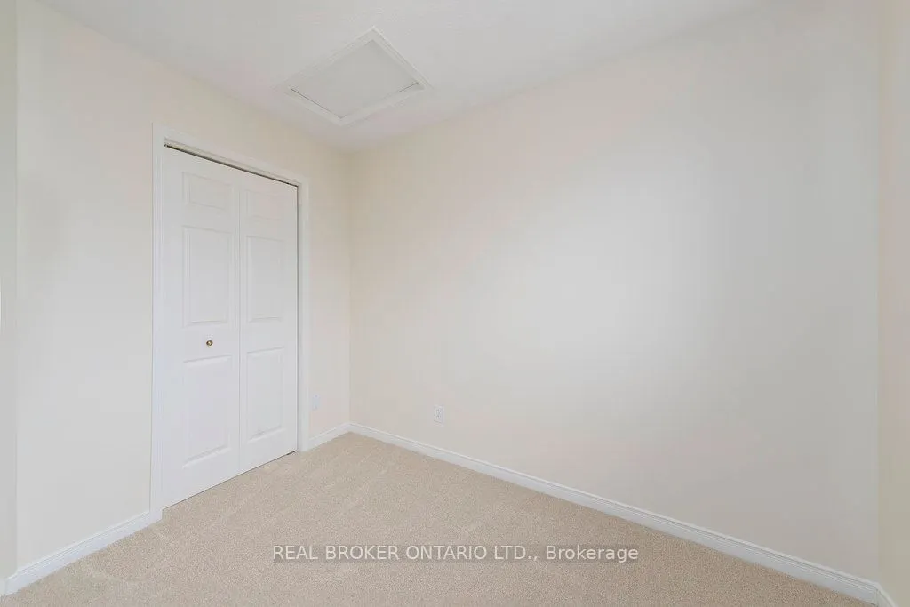 8 Drayton Private