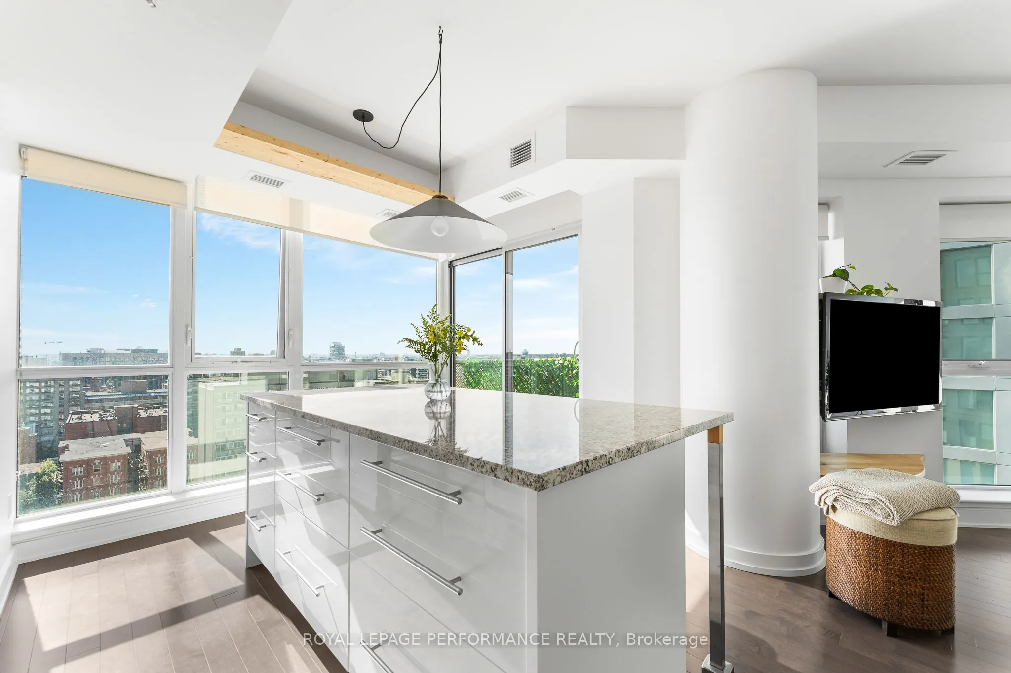 40 Nepean Street, #1305