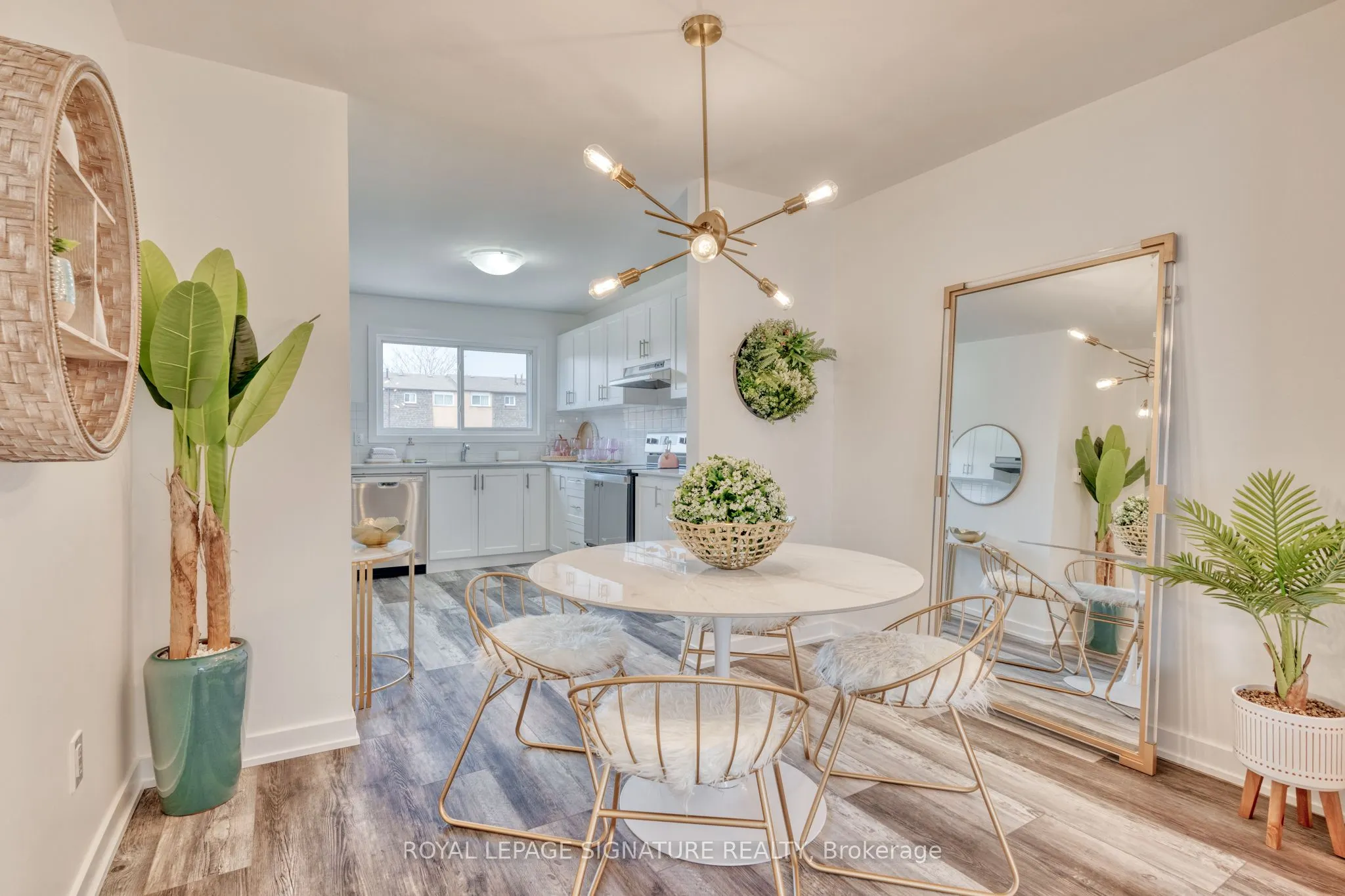 20 Anna Capri Drive